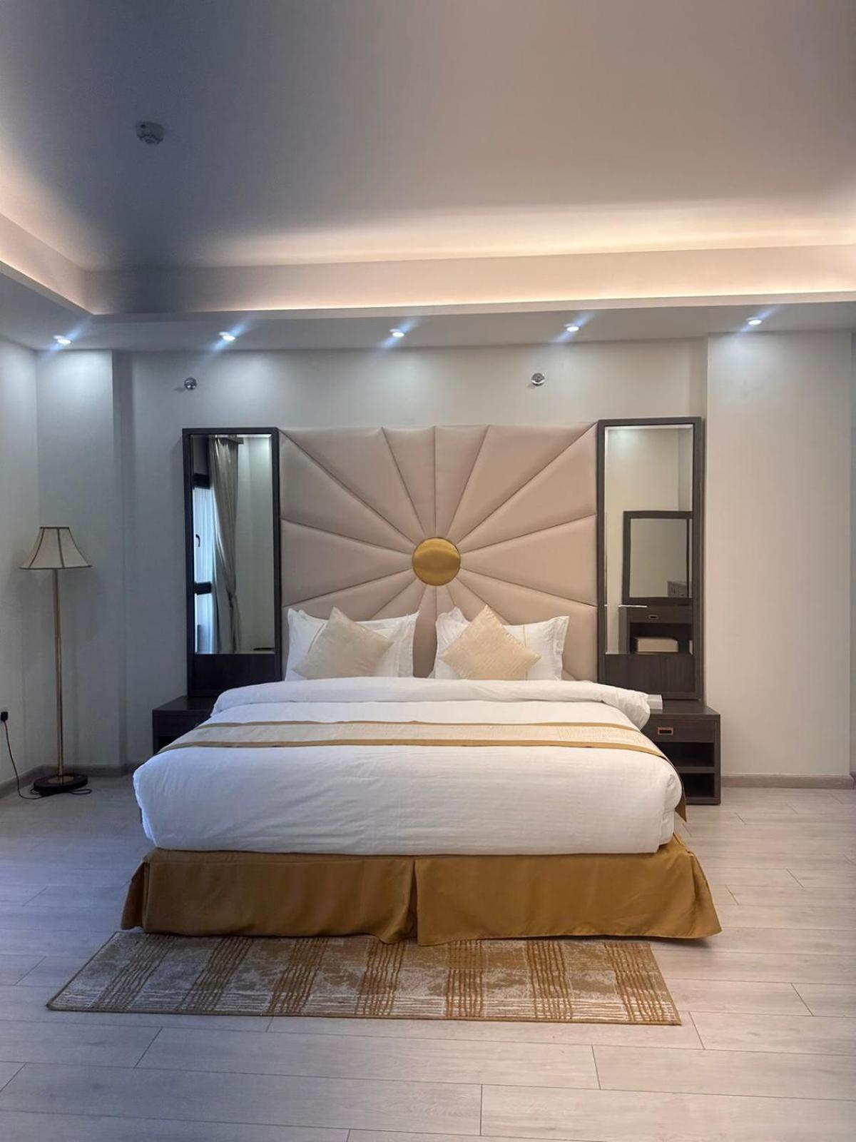 Executive Suite photo 1
