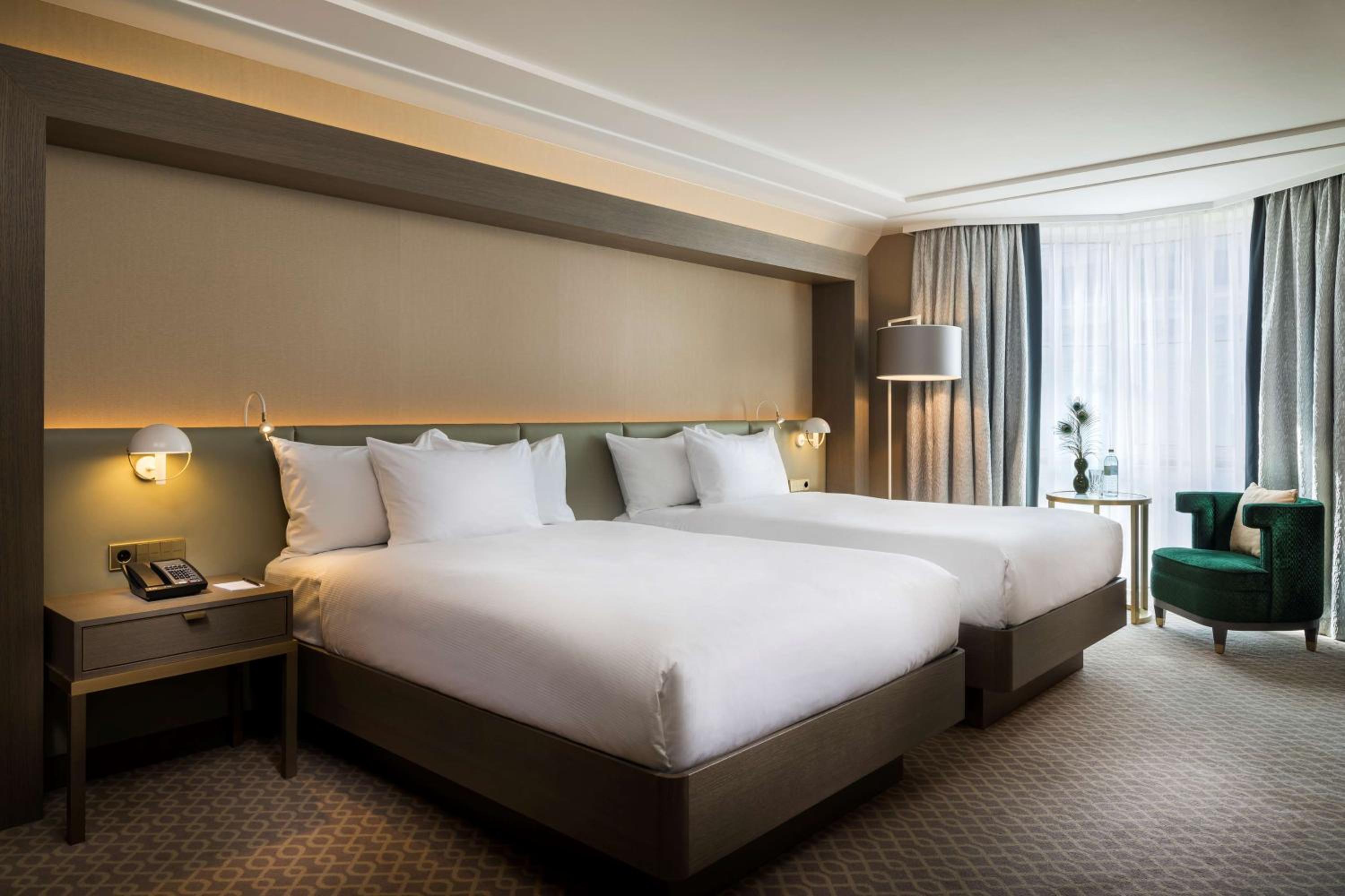 Twin Executive Room - Photo 2