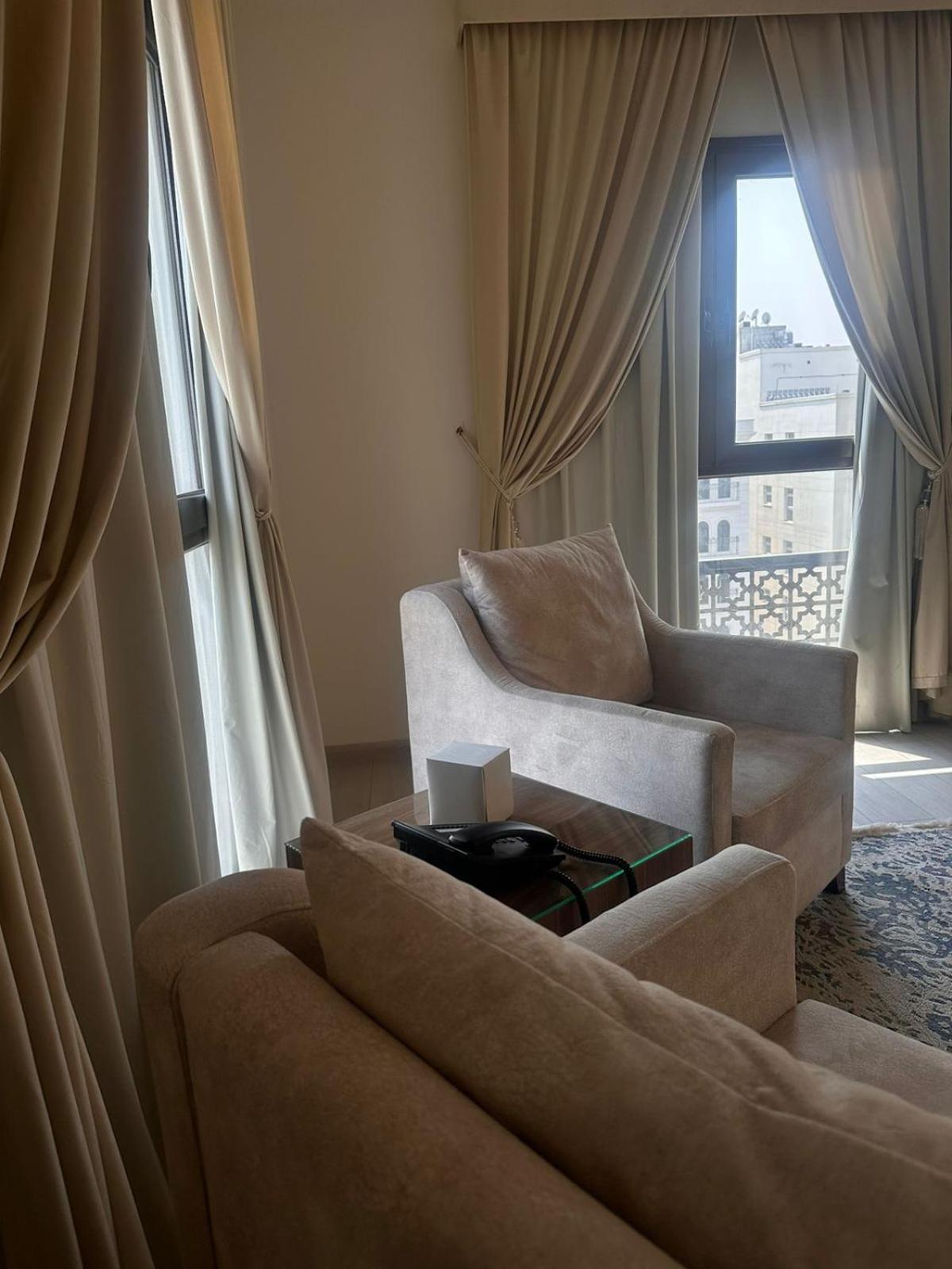 Executive Suite photo 2