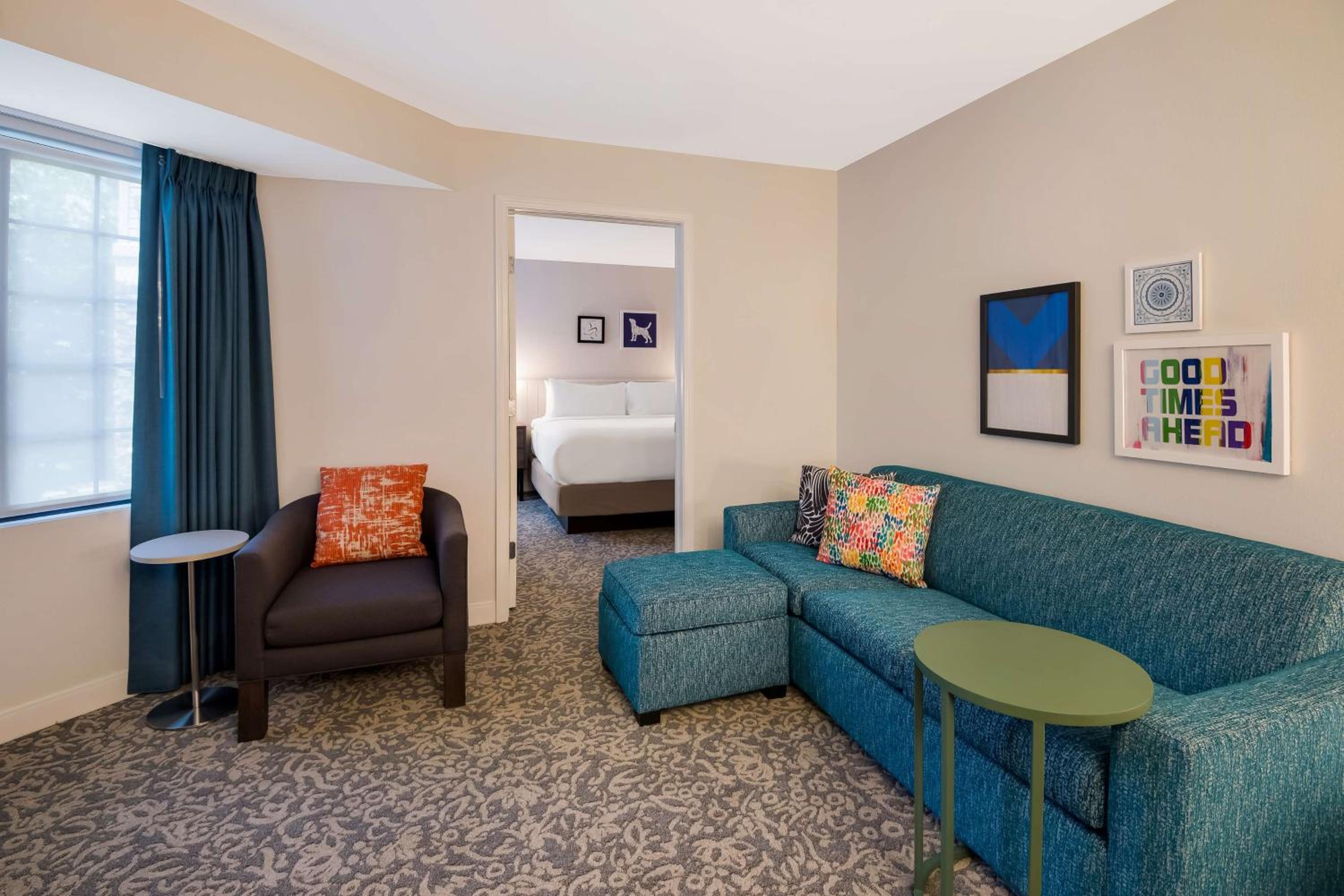 Two-Bedroom Suite with King and Two Queens - Photo 4