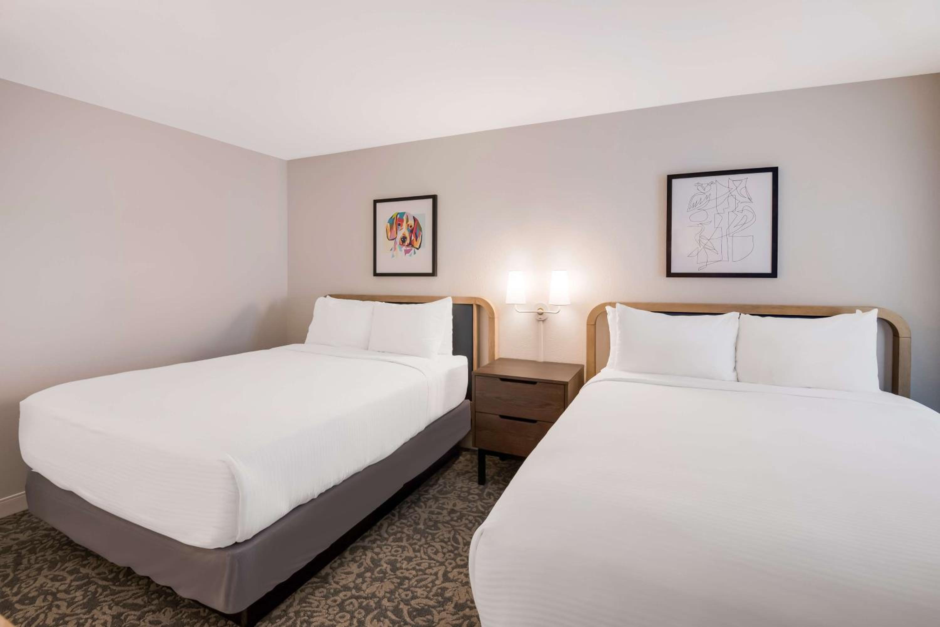 Two-Bedroom Suite with King and Two Queens - Photo 5