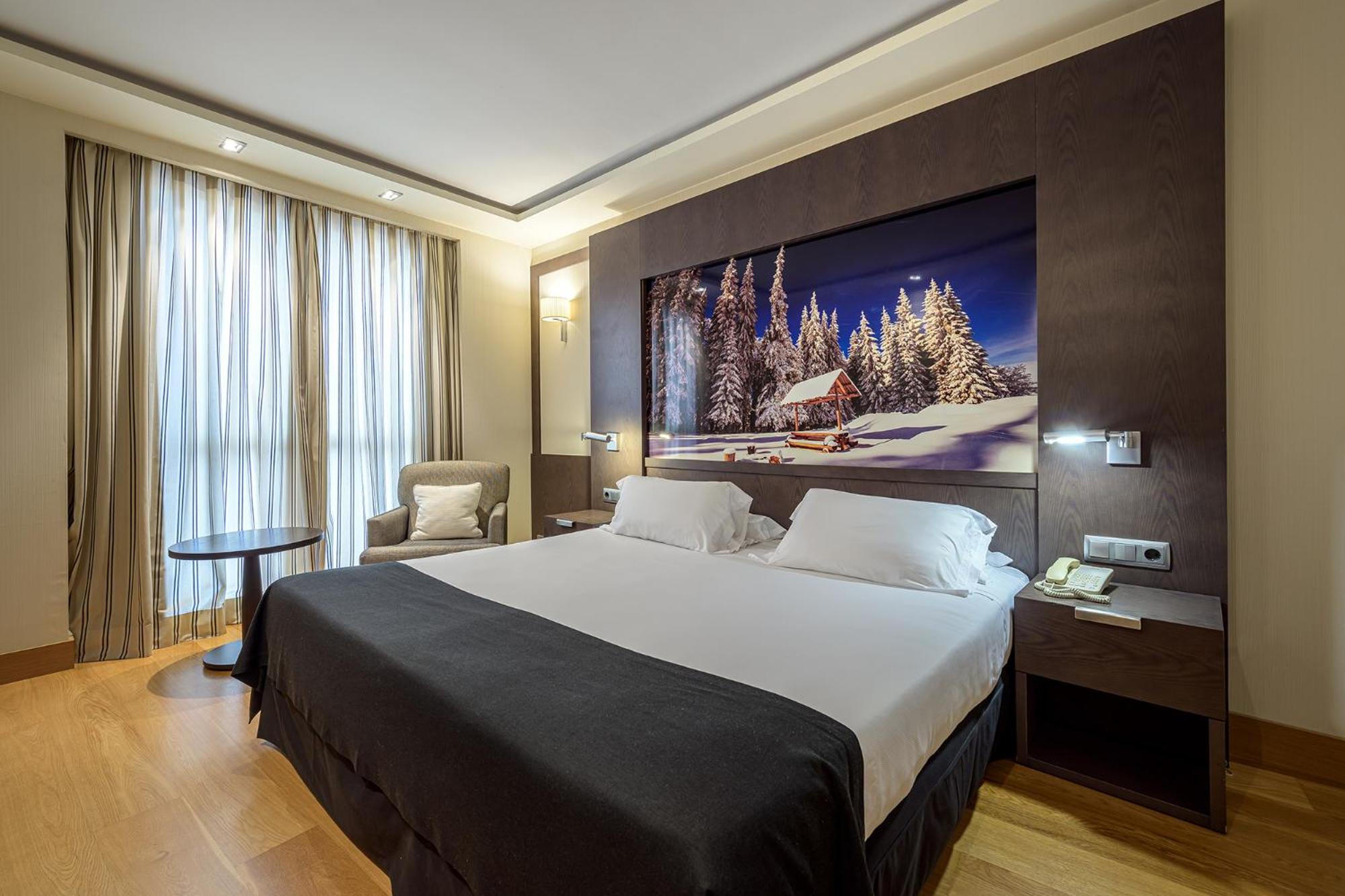 Double or Twin Room - Photo 3