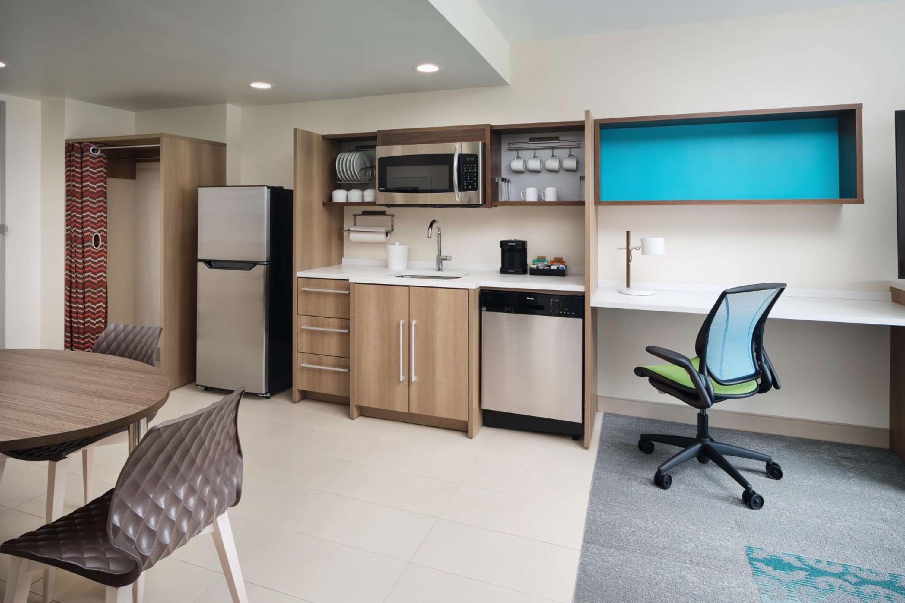One-Bedroom King Suite photo 3