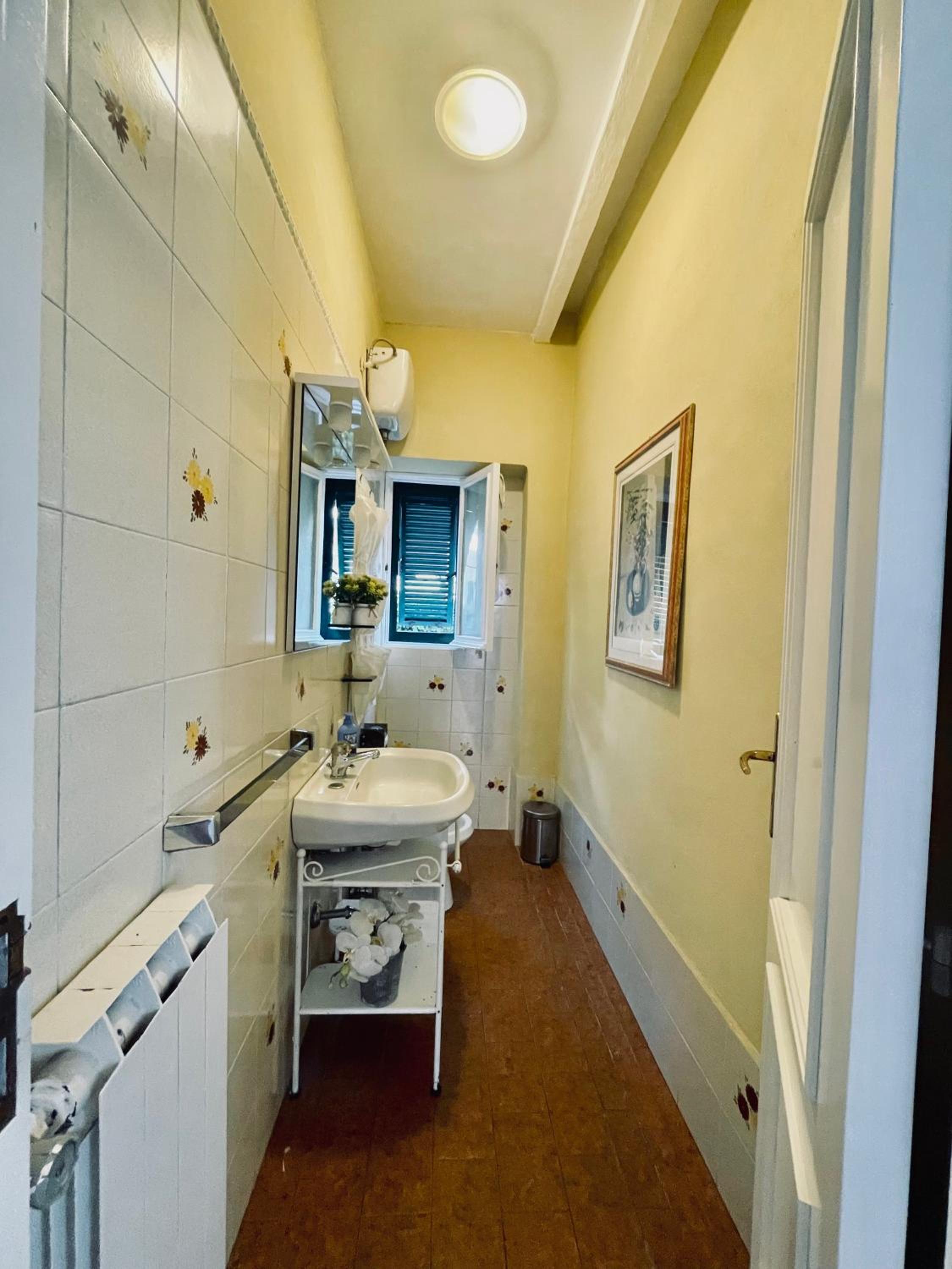 Two-Bedroom Apartment - Photo 22