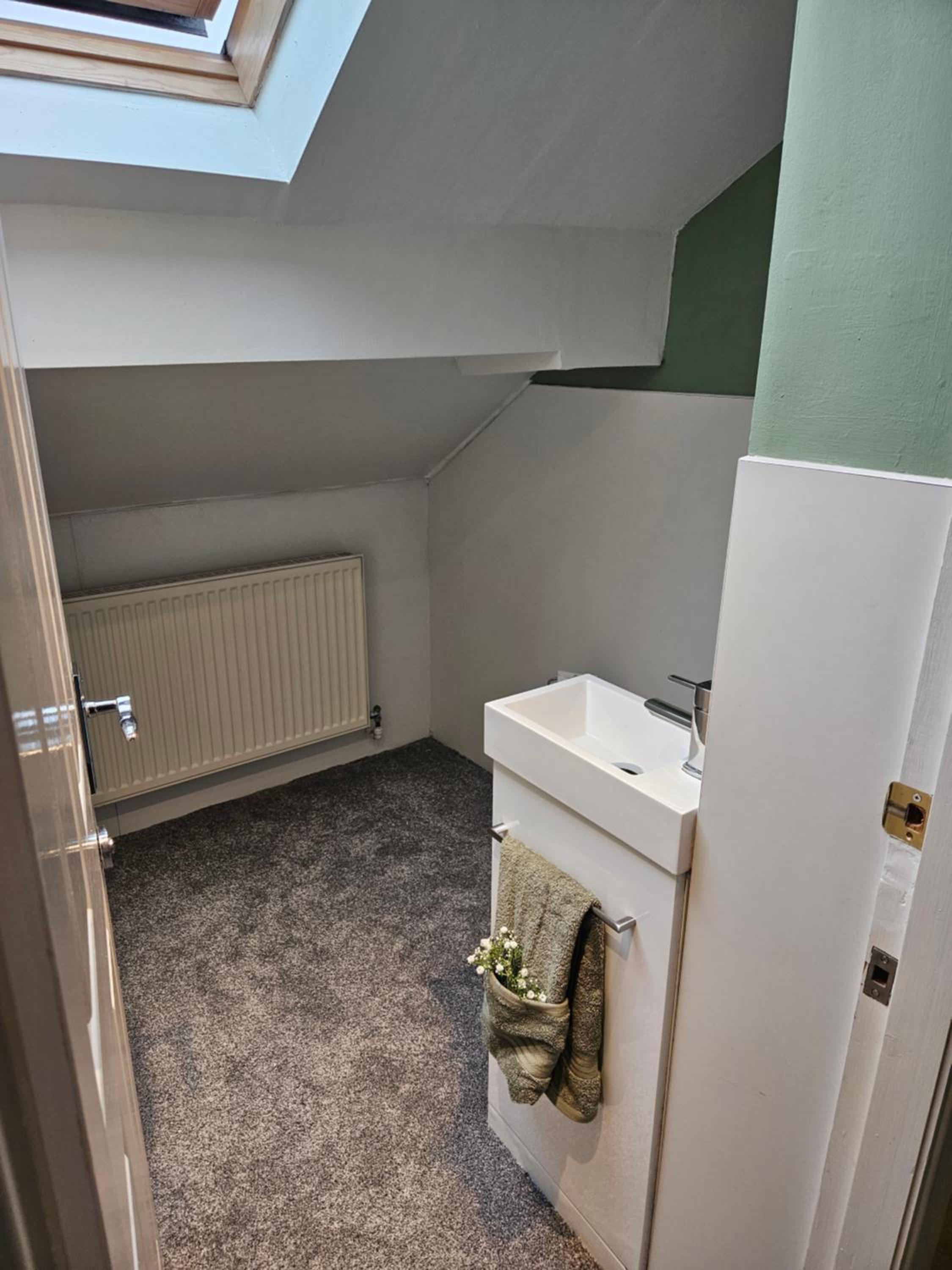 Double Room with Private Bathroom photo 3