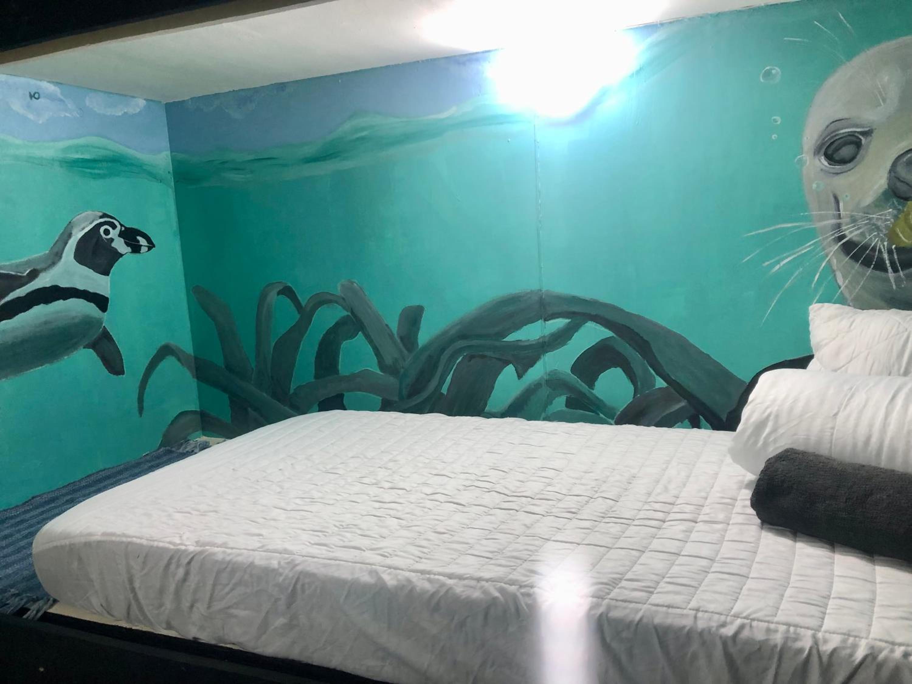 Bed in 6-Bed Mixed Dormitory Room