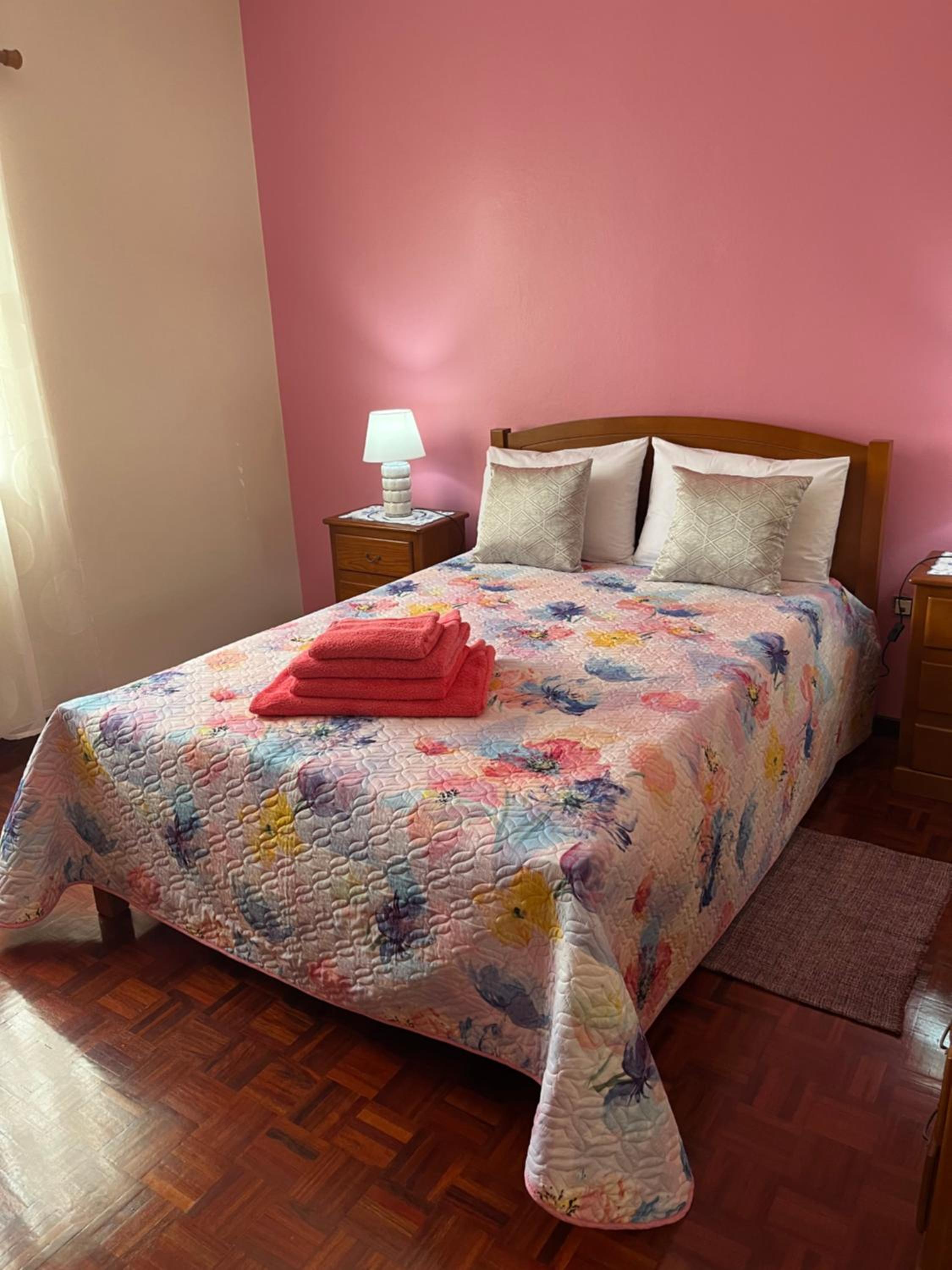 One-Bedroom House photo 1