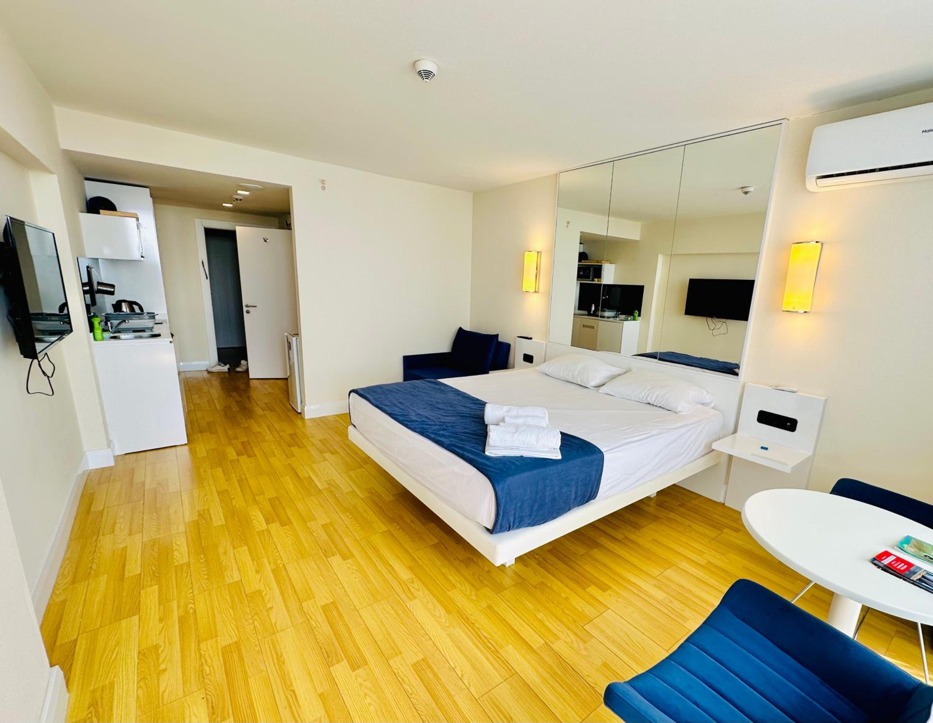 Triple Room with Sea View photo 1