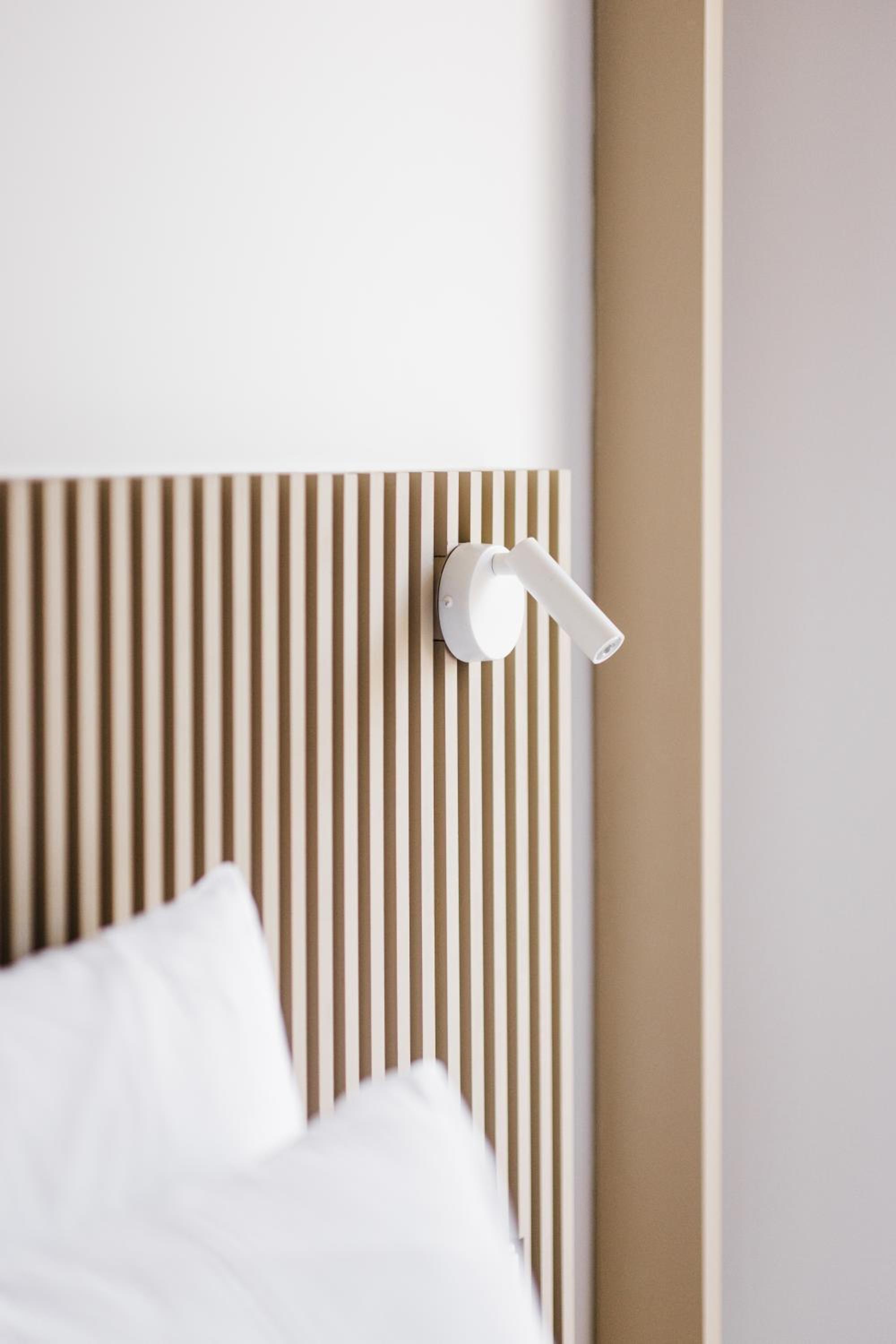 Small Double Room - Photo 6