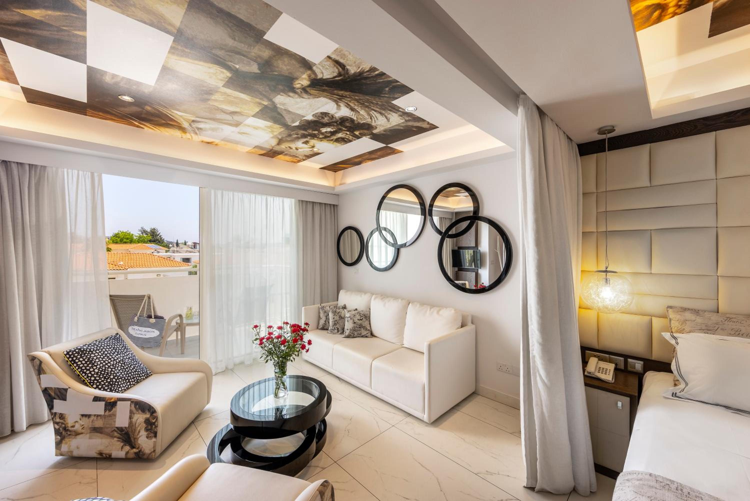 Executive Suite photo 3
