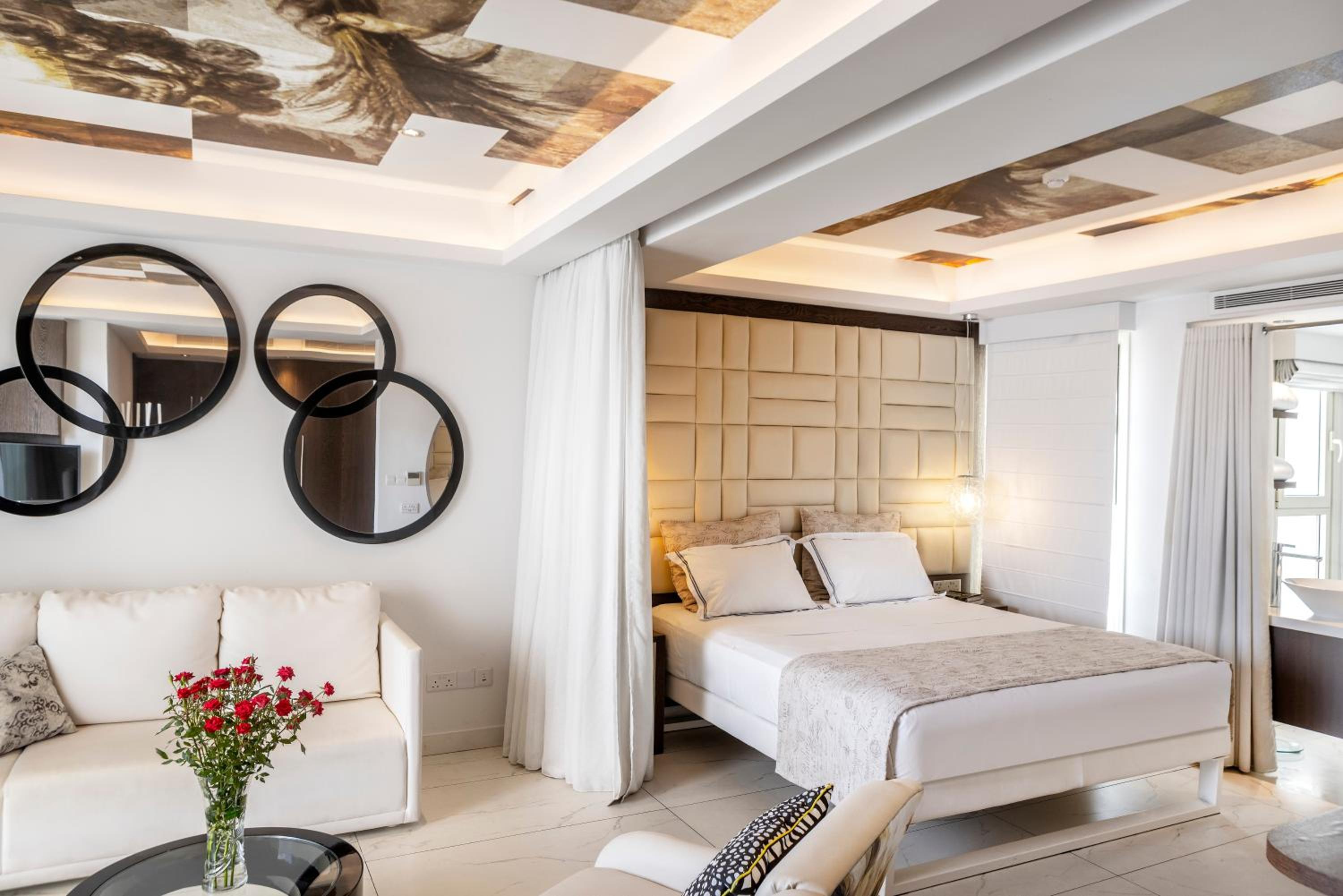 Executive Suite photo 1