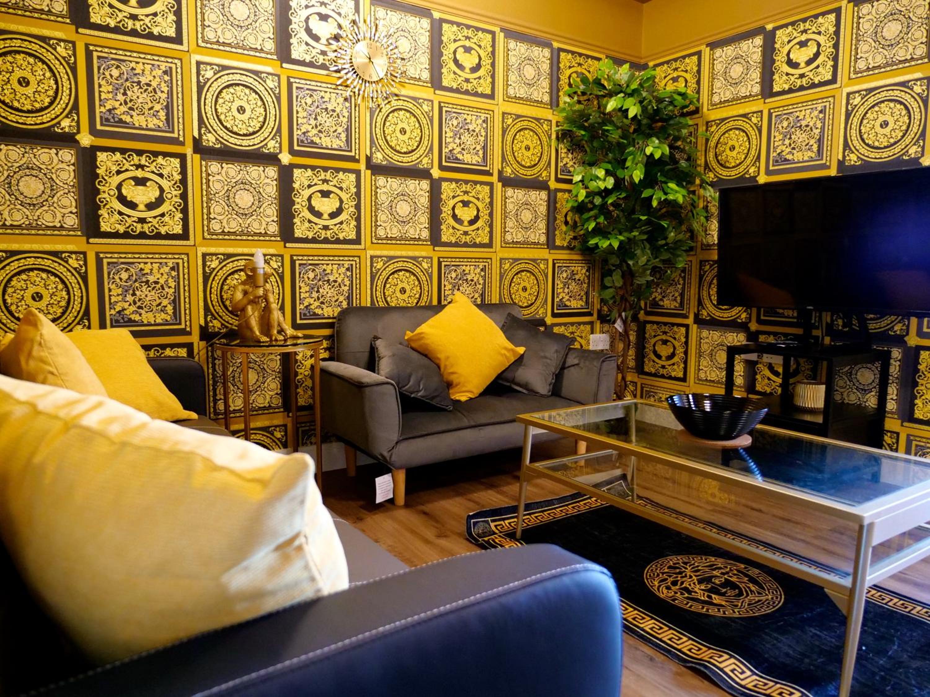 Apartment - Photo 1