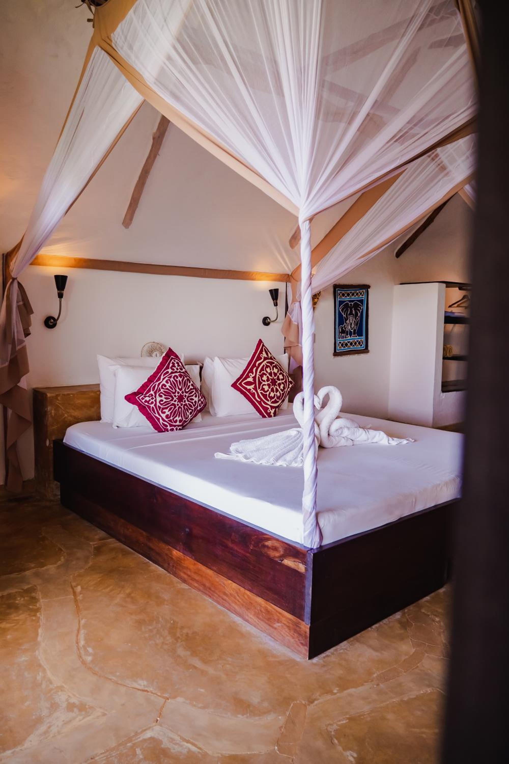 Suite with Garden View - Photo 12