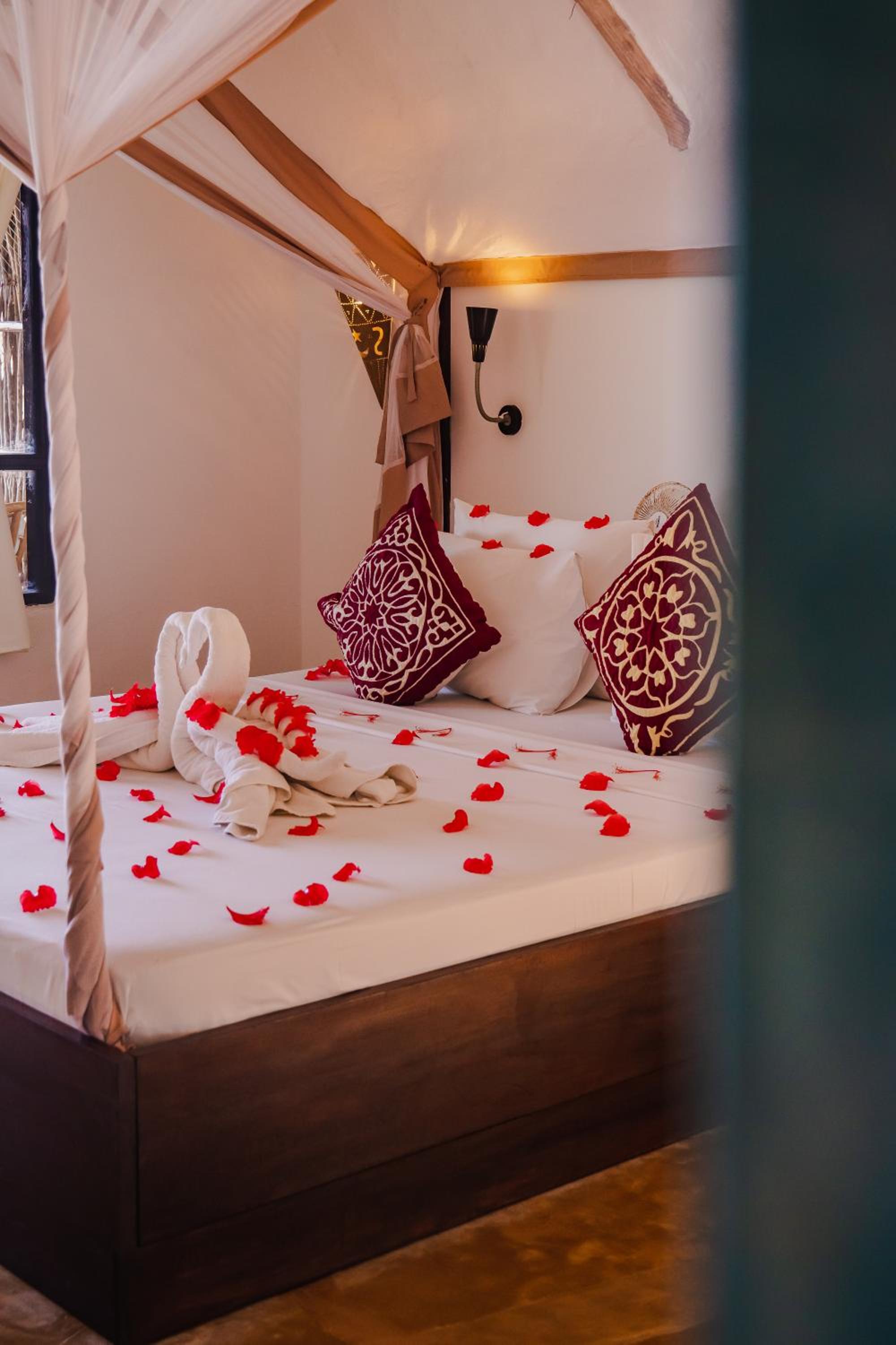 Suite with Garden View - Photo 13
