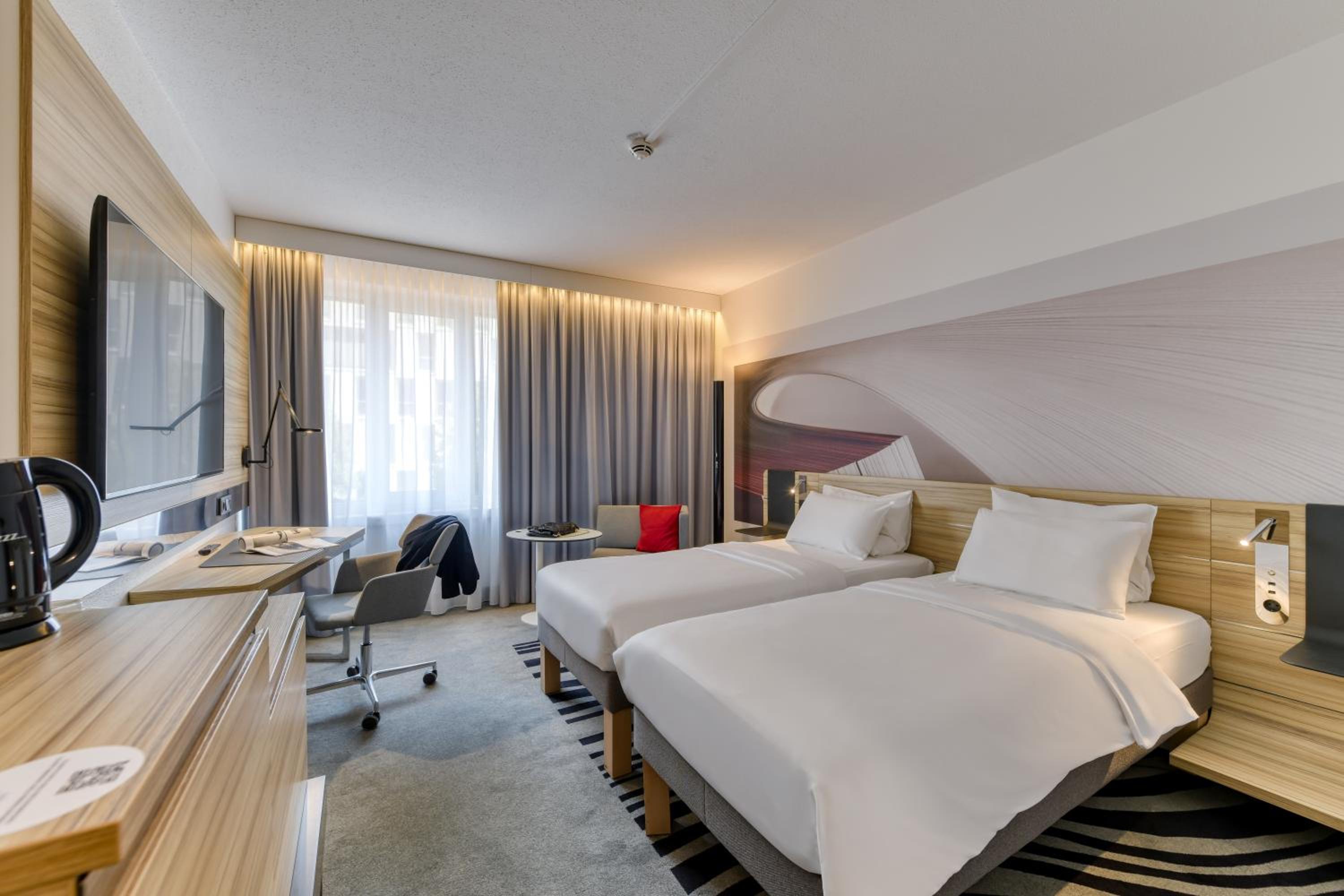 Standard Twin Room - Photo 1