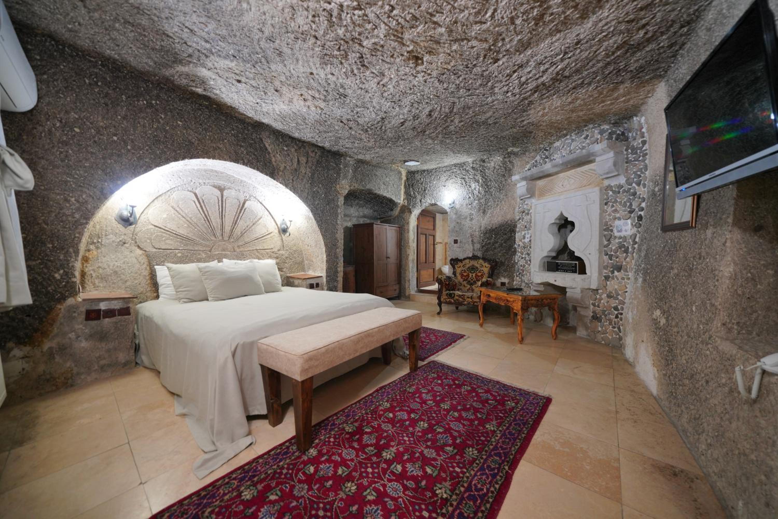Double Cave Room  - Photo 18
