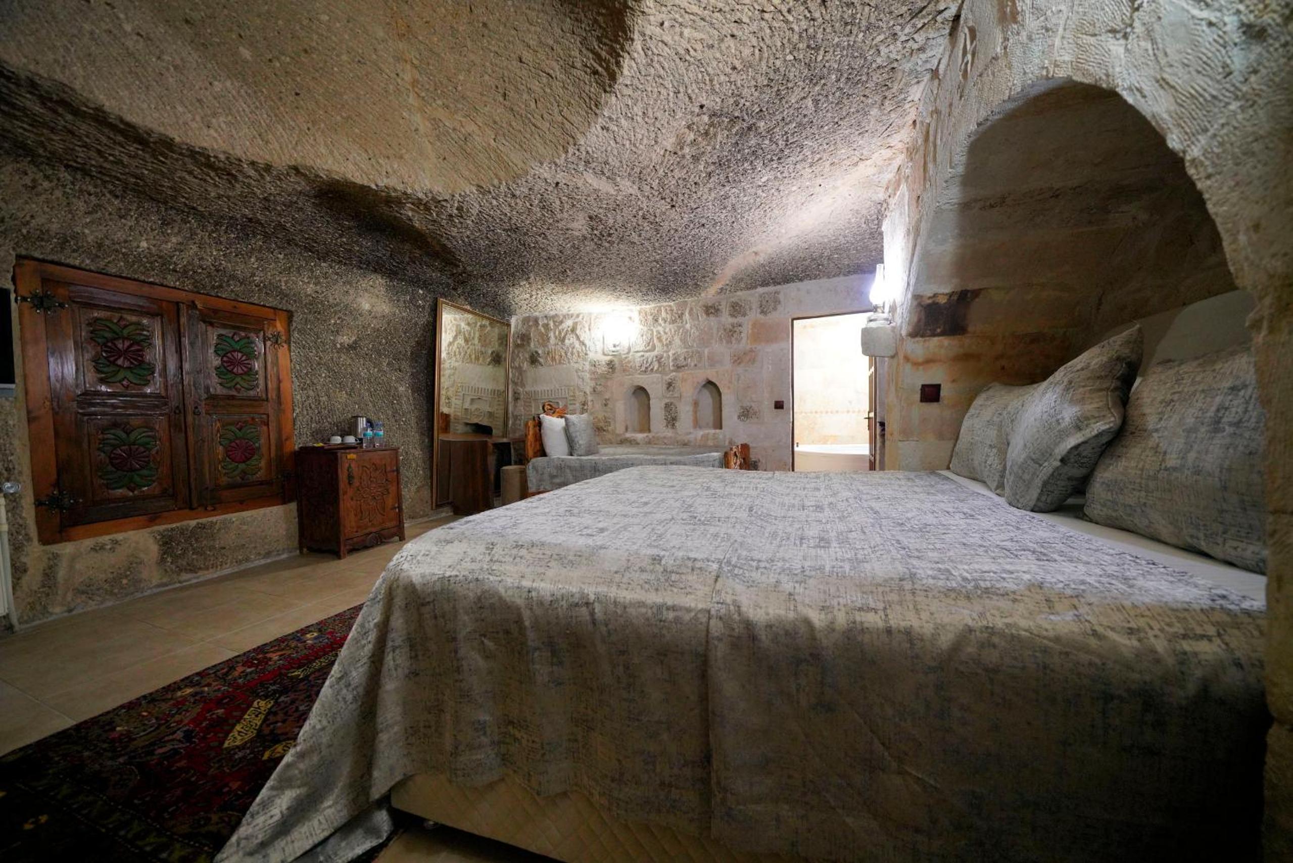 Double Cave Room  - Photo 12