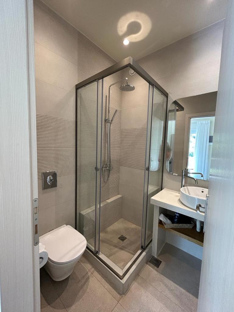 Small Single Room photo 3