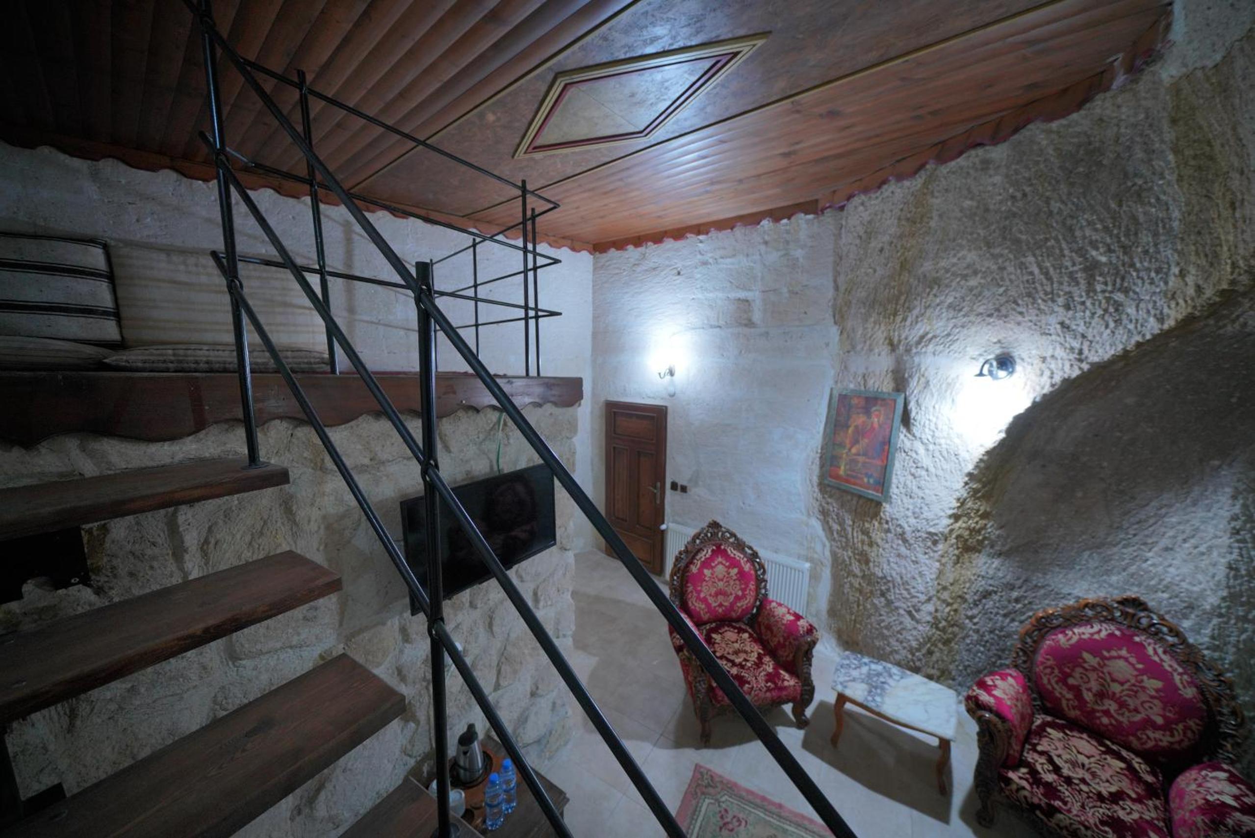 Double Cave Room  - Photo 9