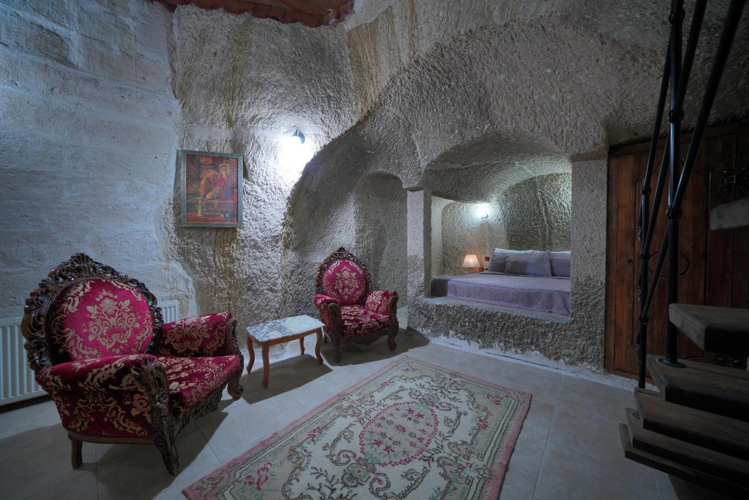 Double Cave Room  - Photo 26
