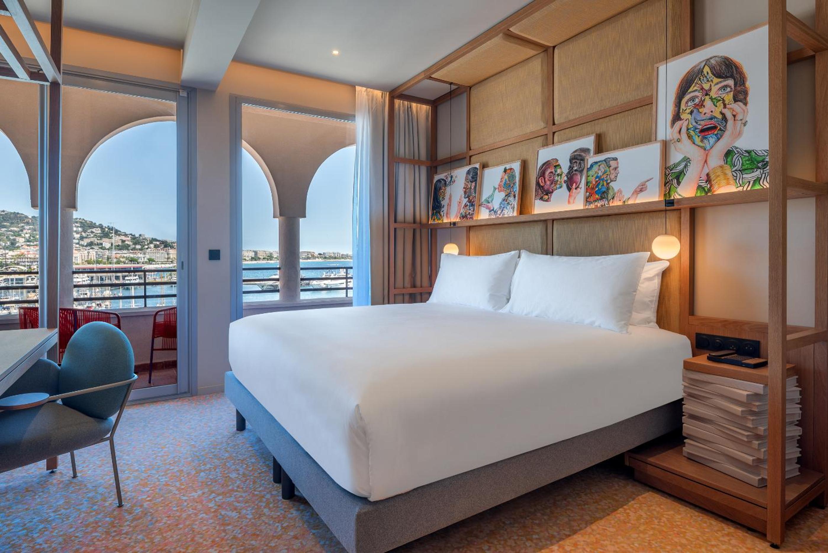 Junior King Suite with Sea View - Photo 7
