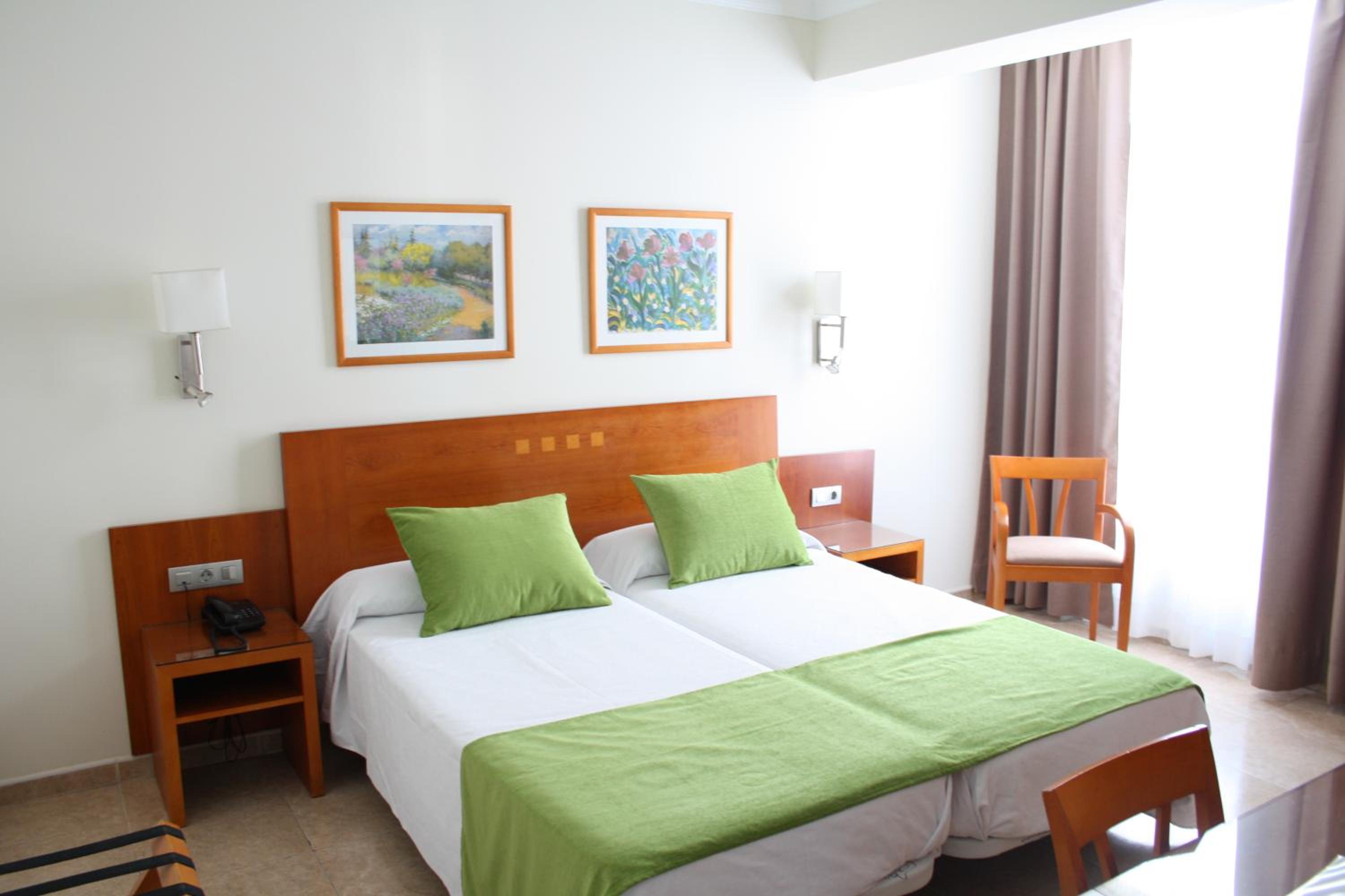 Double Room - Photo 10