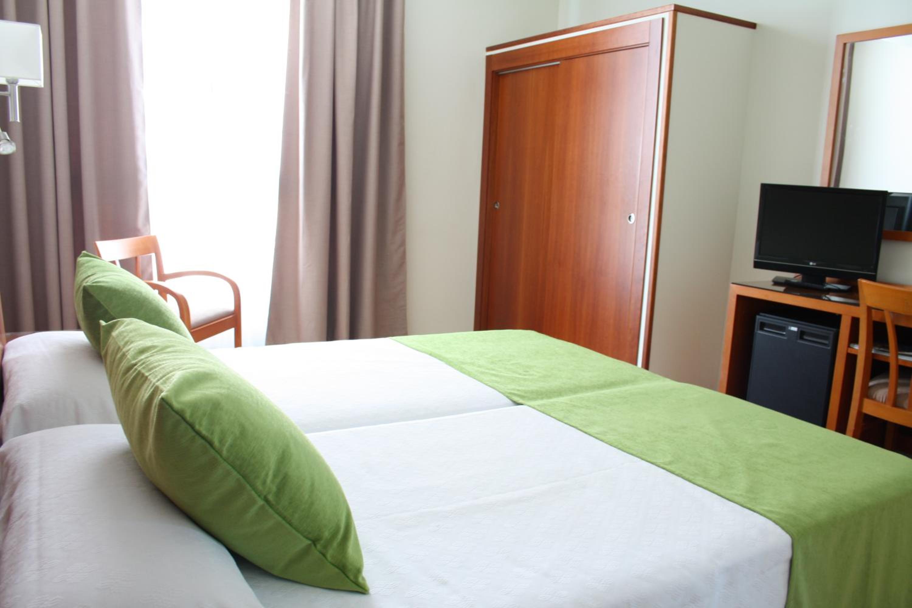 Double Room - Photo 5