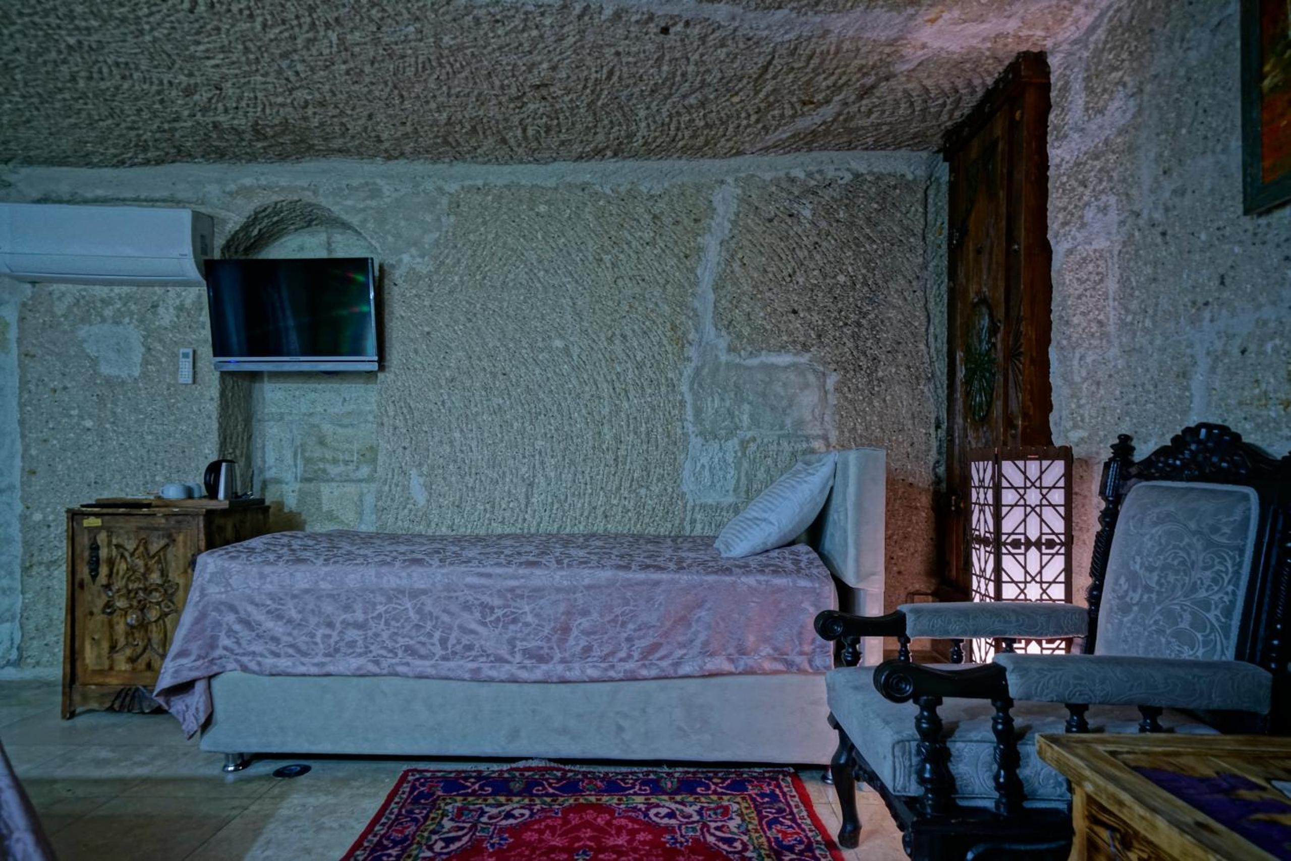 Standard Triple Room - Photo 16