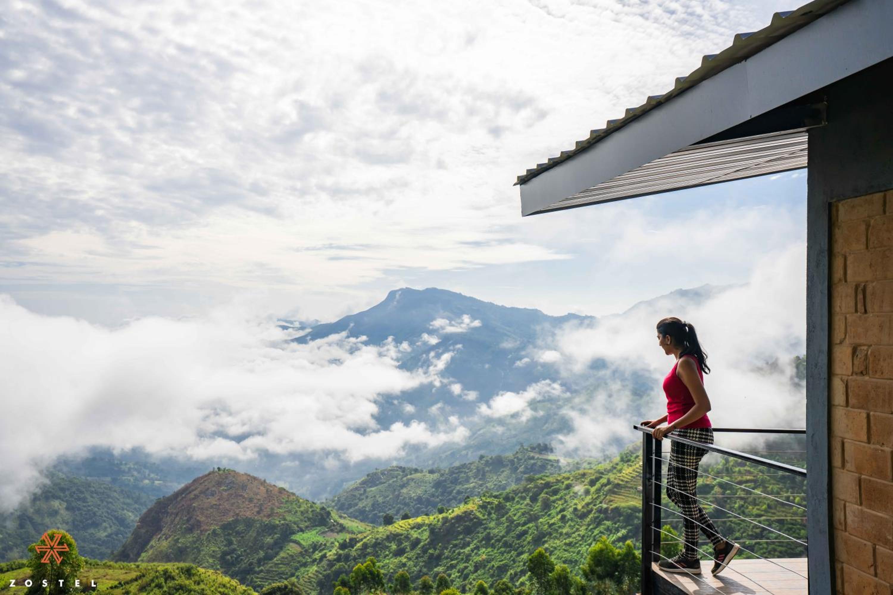 Superior Room (with balcony and mountain view) photo 2