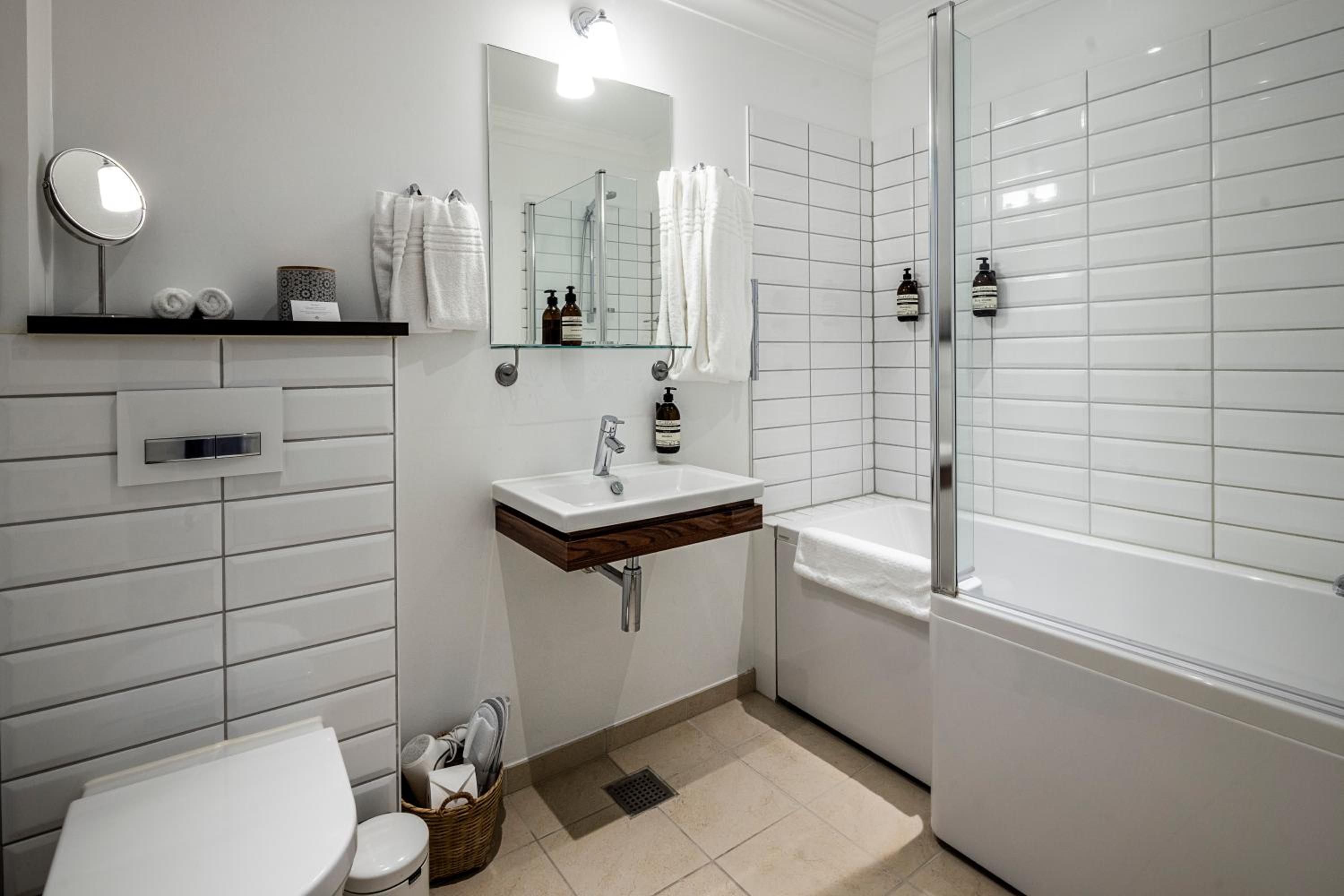 Seaside Double Room with Bathtub and Balcony or Terrace photo 2