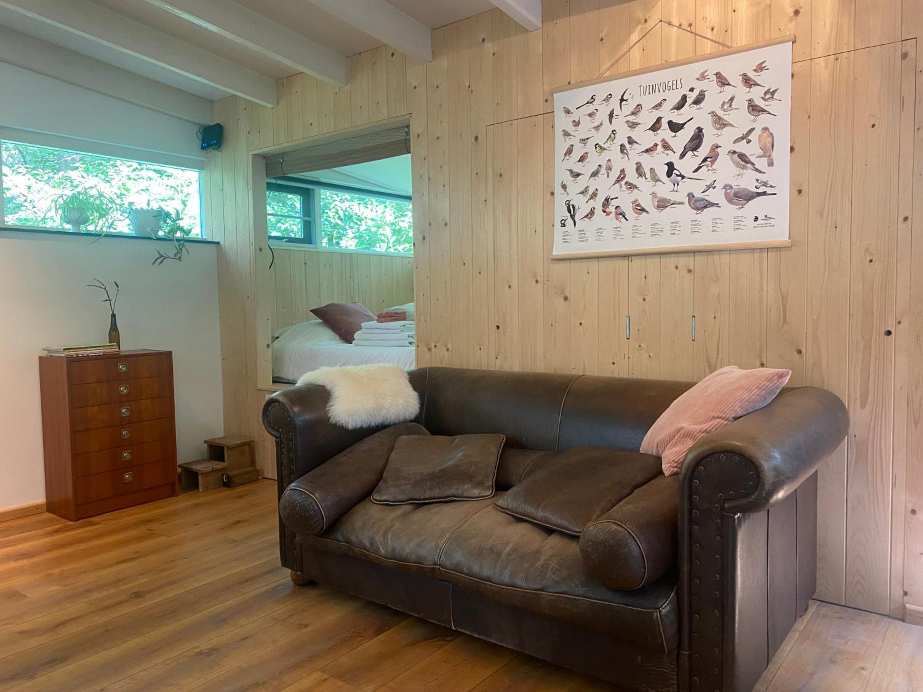 One-Bedroom House photo 1