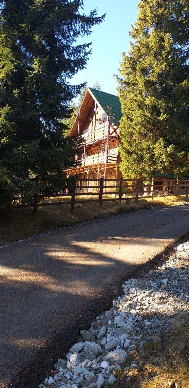 Four-Bedroom House photo 2