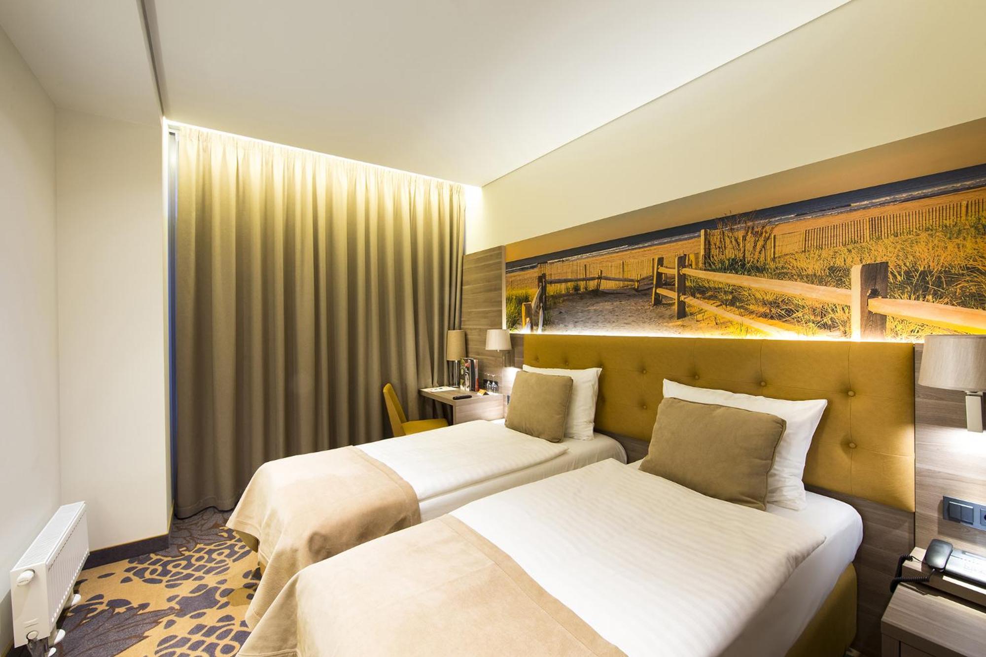 Standard Twin Room with Spa Access  - Photo 5