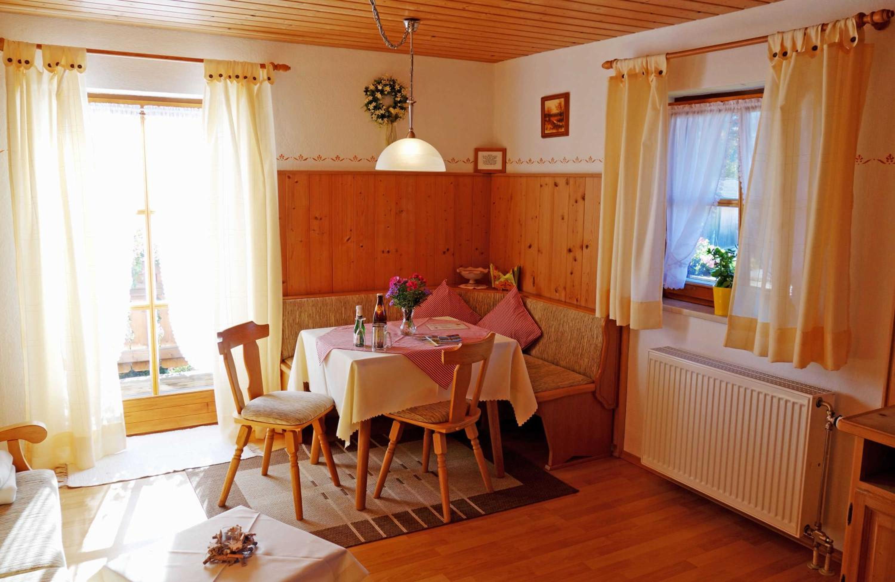 One-Bedroom Apartment with Balcony photo 2