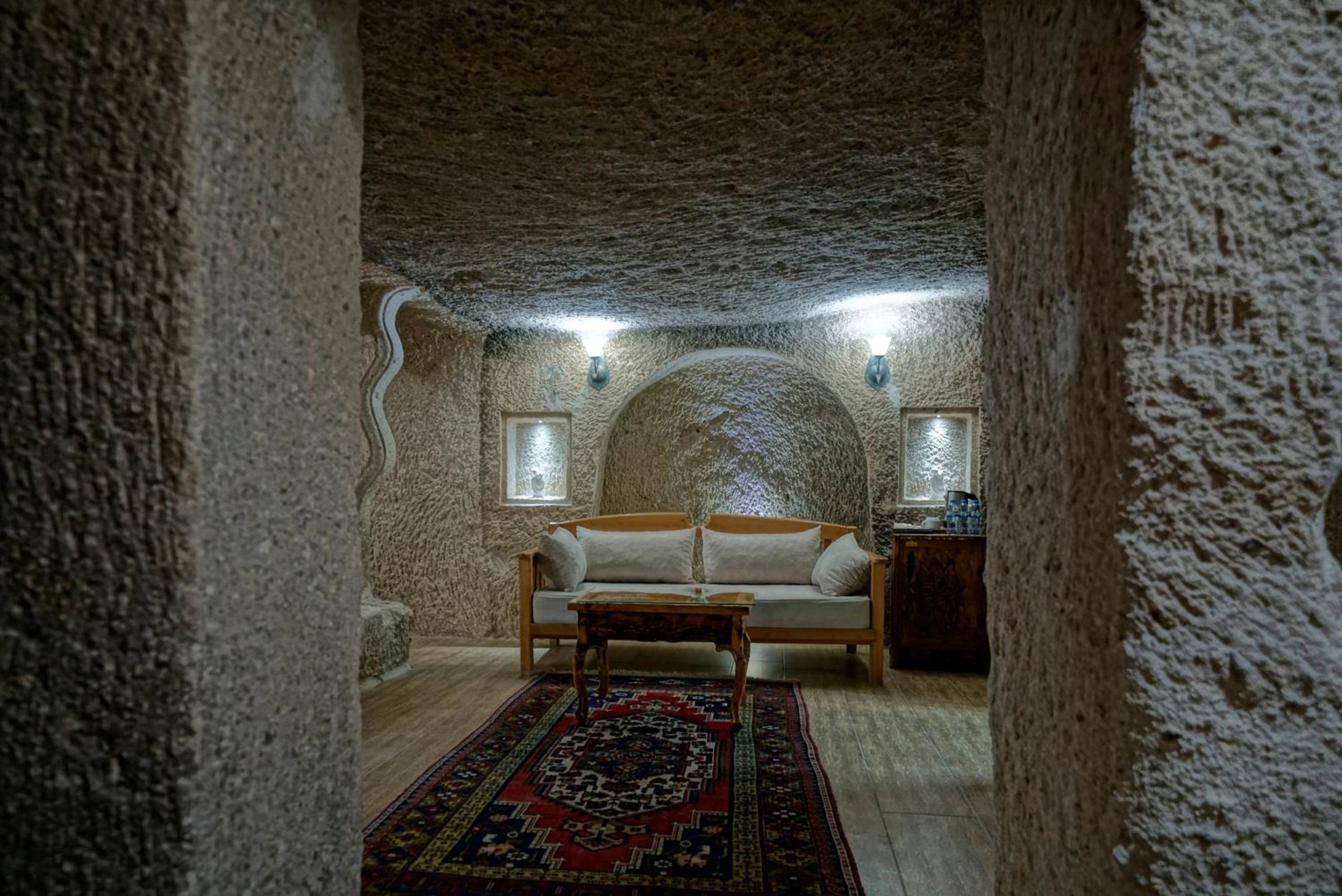 Double Cave Room  - Photo 28