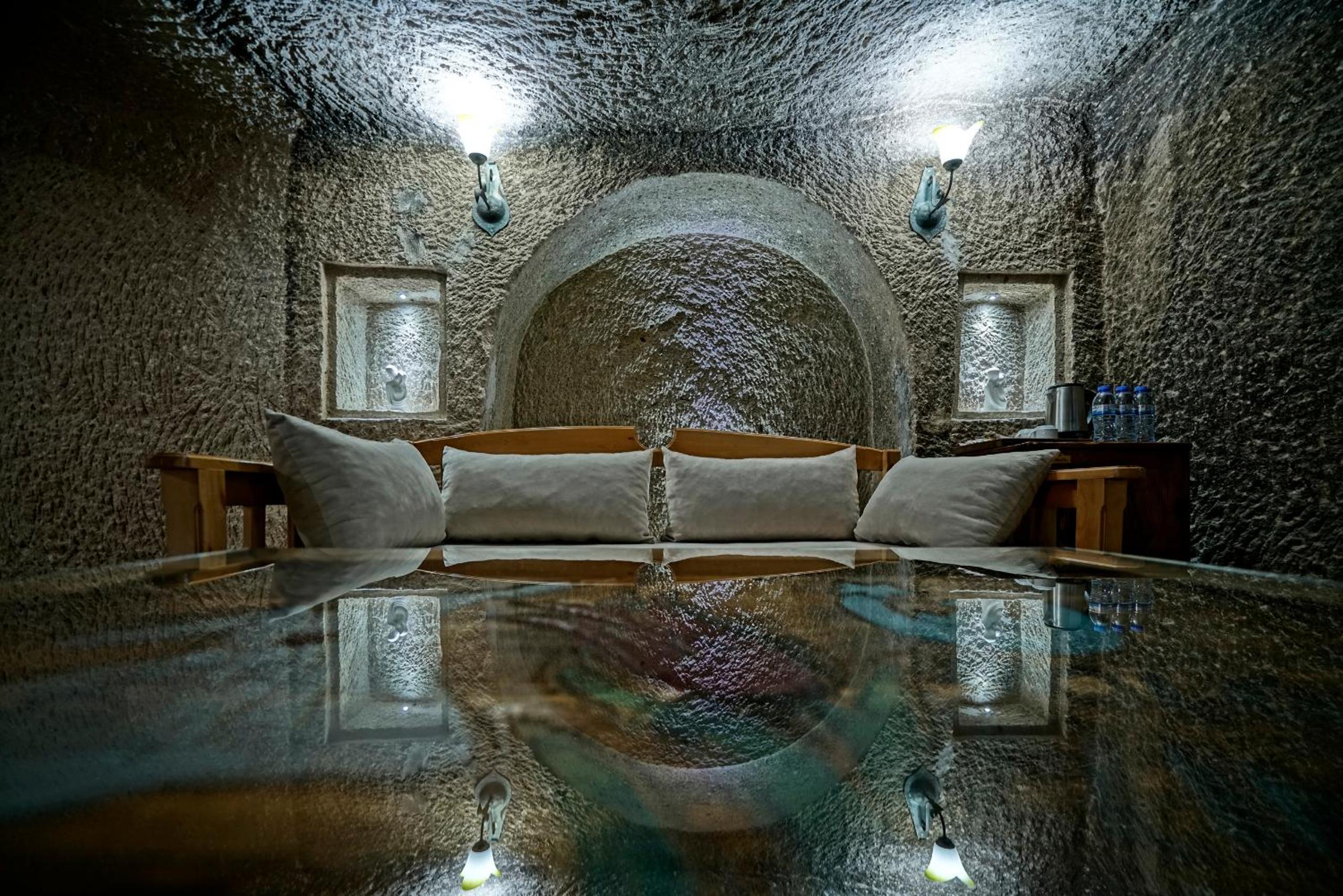 Double Cave Room  - Photo 5