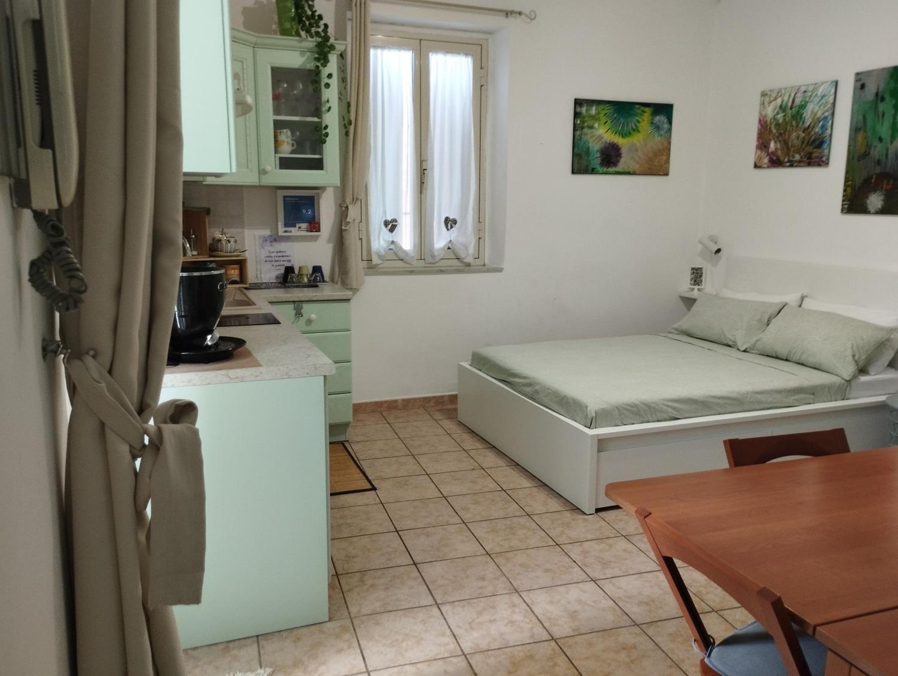 Studio with Terrace - Photo 36