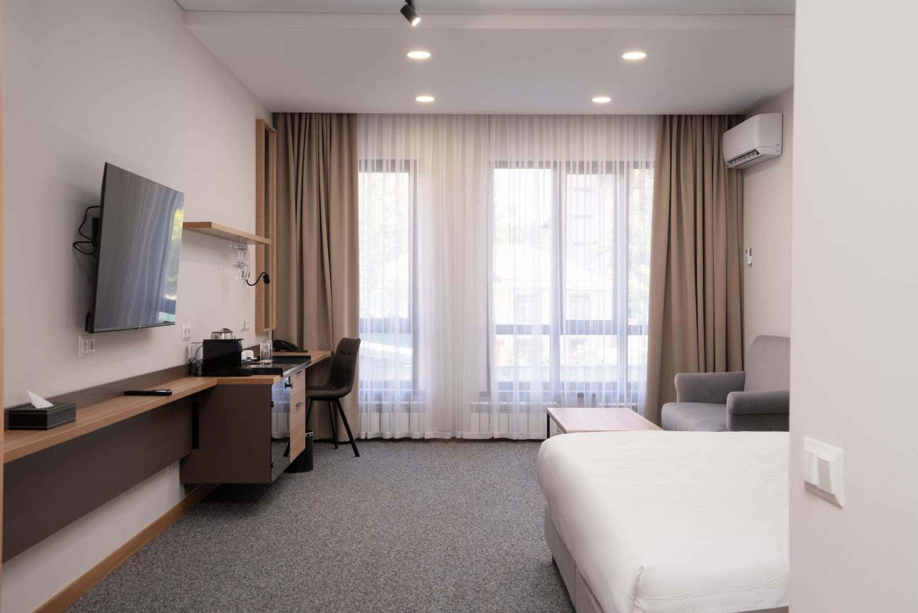 Double or Twin Room photo 1