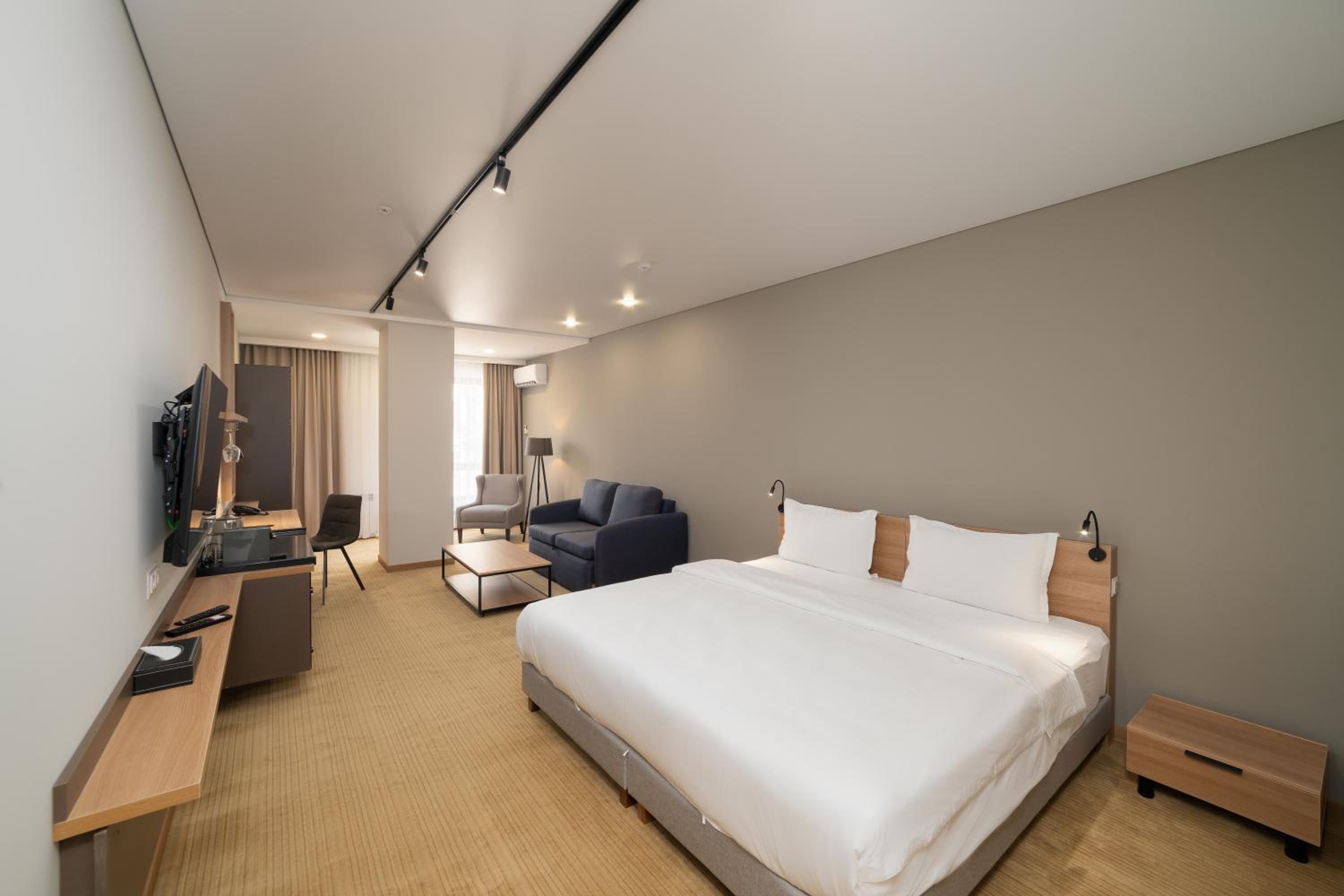 Double or Twin Room with Extra Bed photo 1