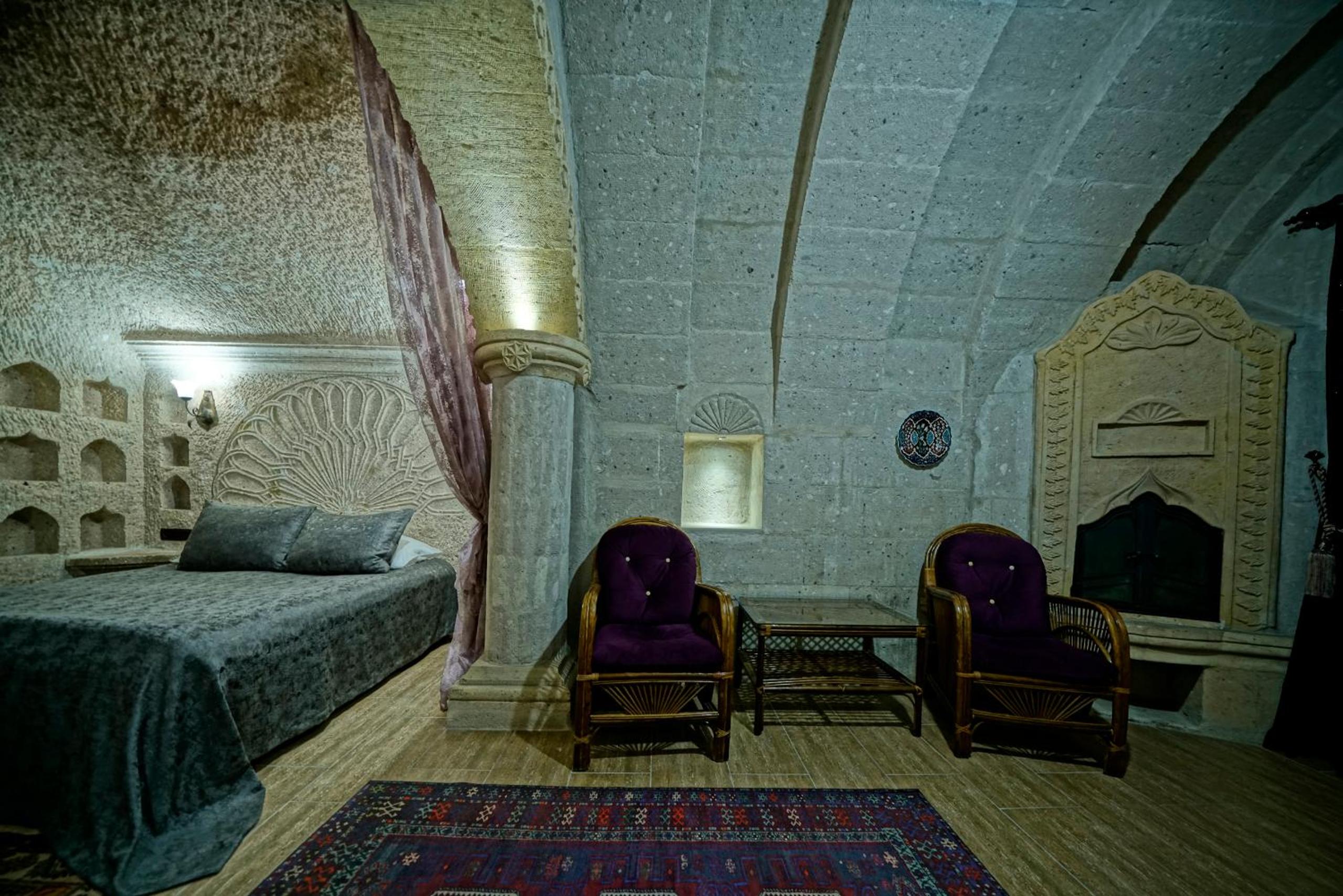 Junior Cave Suite - Photo 15