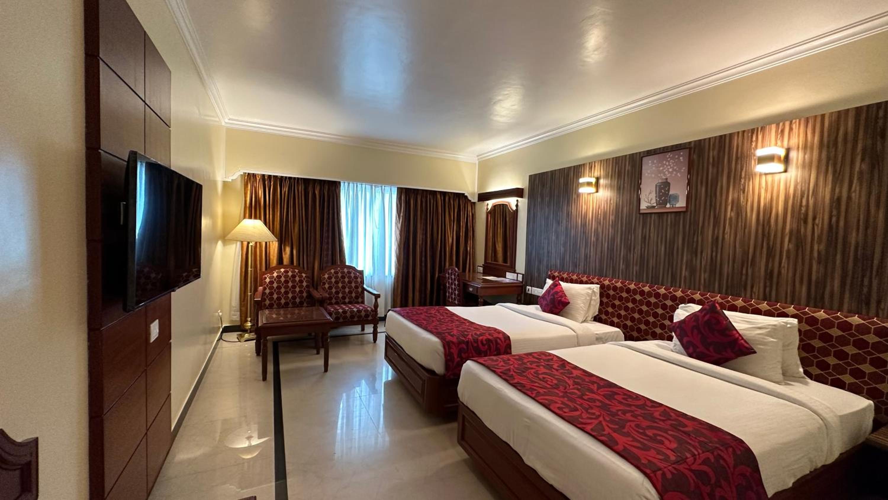 Premium Twin Room - Photo 4