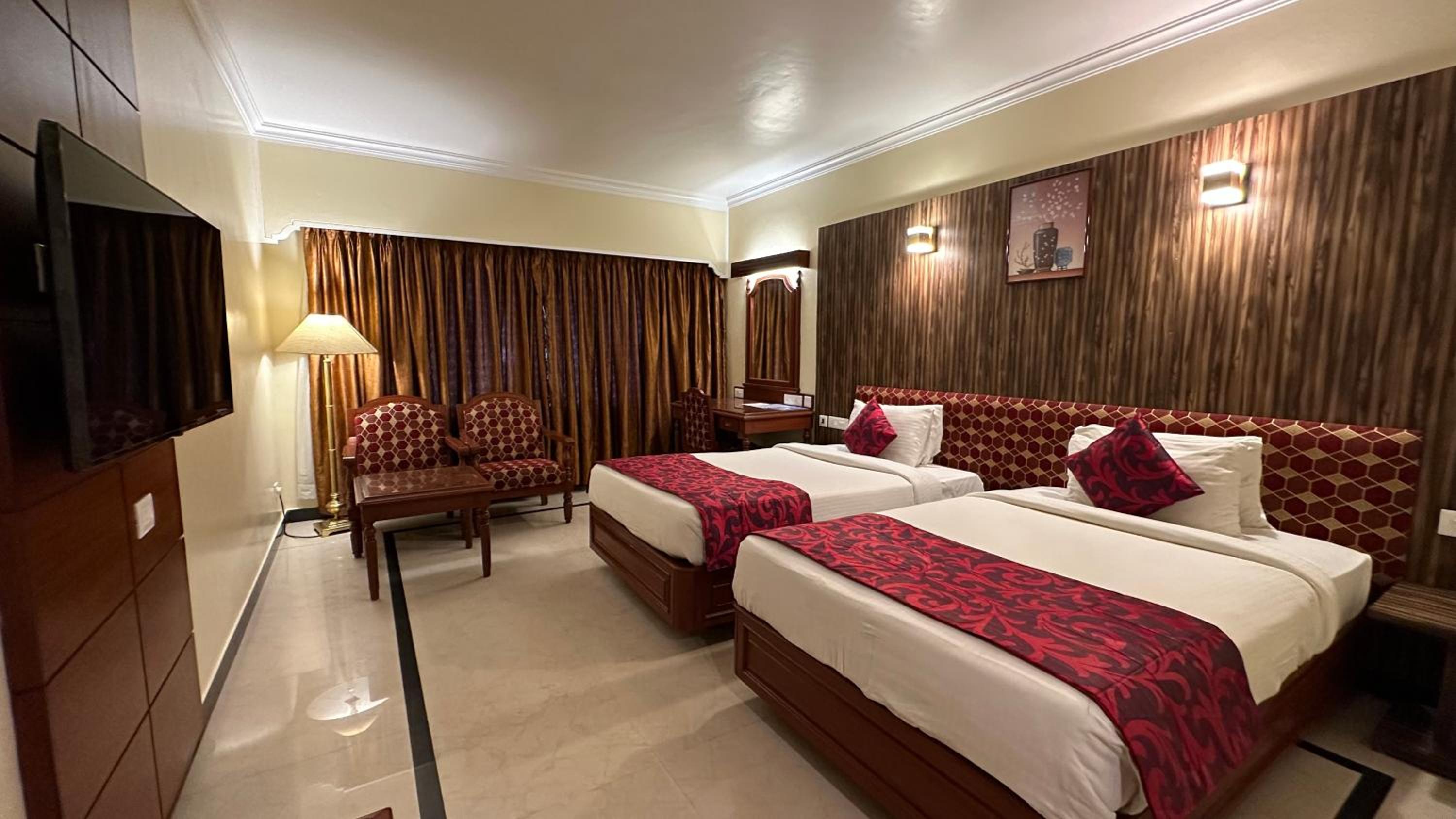 Premium Twin Room - Photo 15
