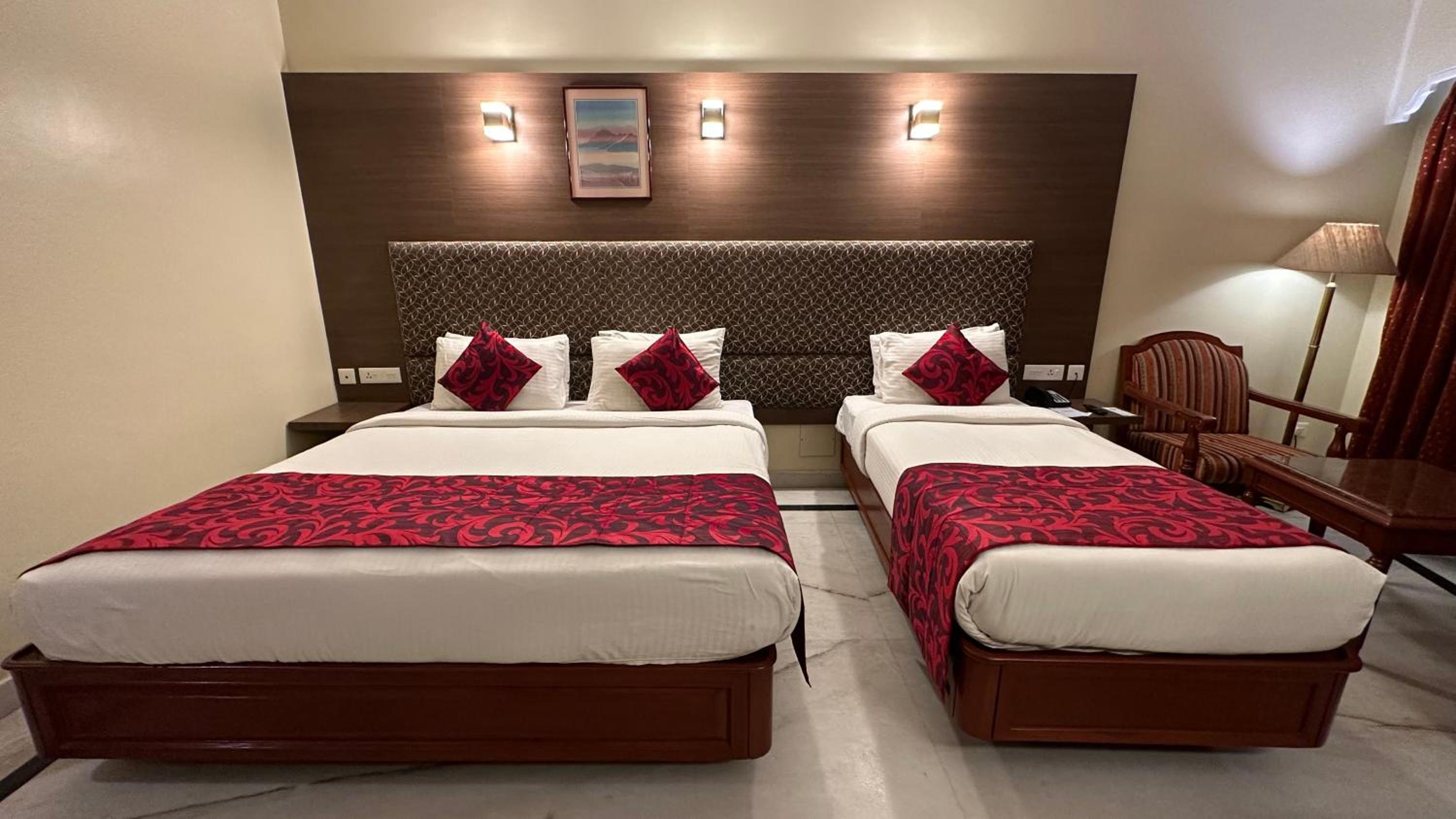 Premium Triple Room - Photo 20