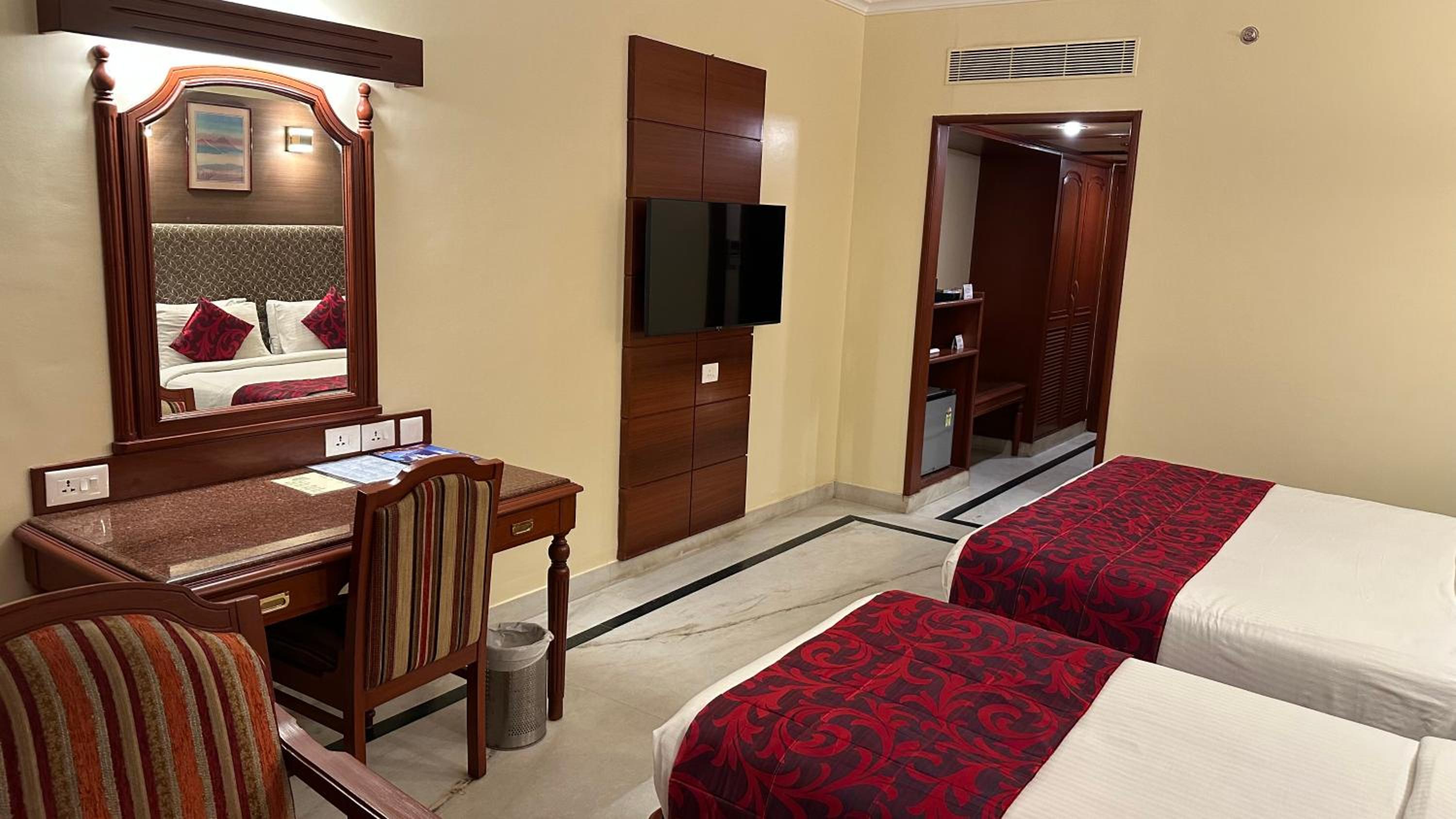 Premium Triple Room - Photo 10