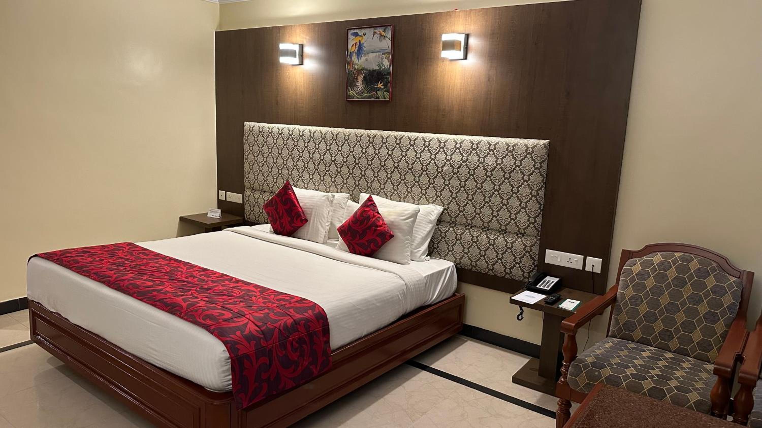 Deluxe Family Room - Photo 6