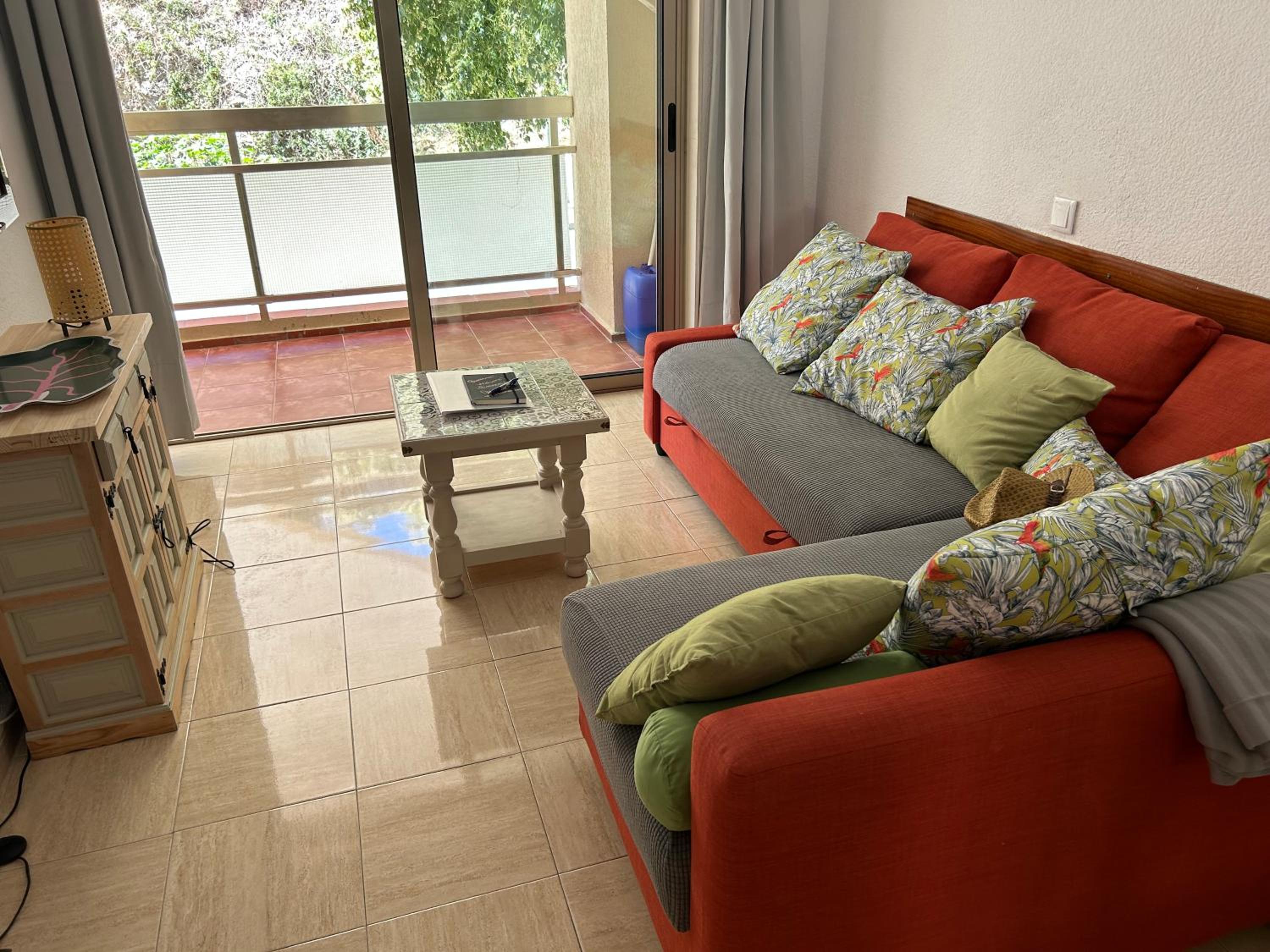 One-Bedroom Apartment photo 3