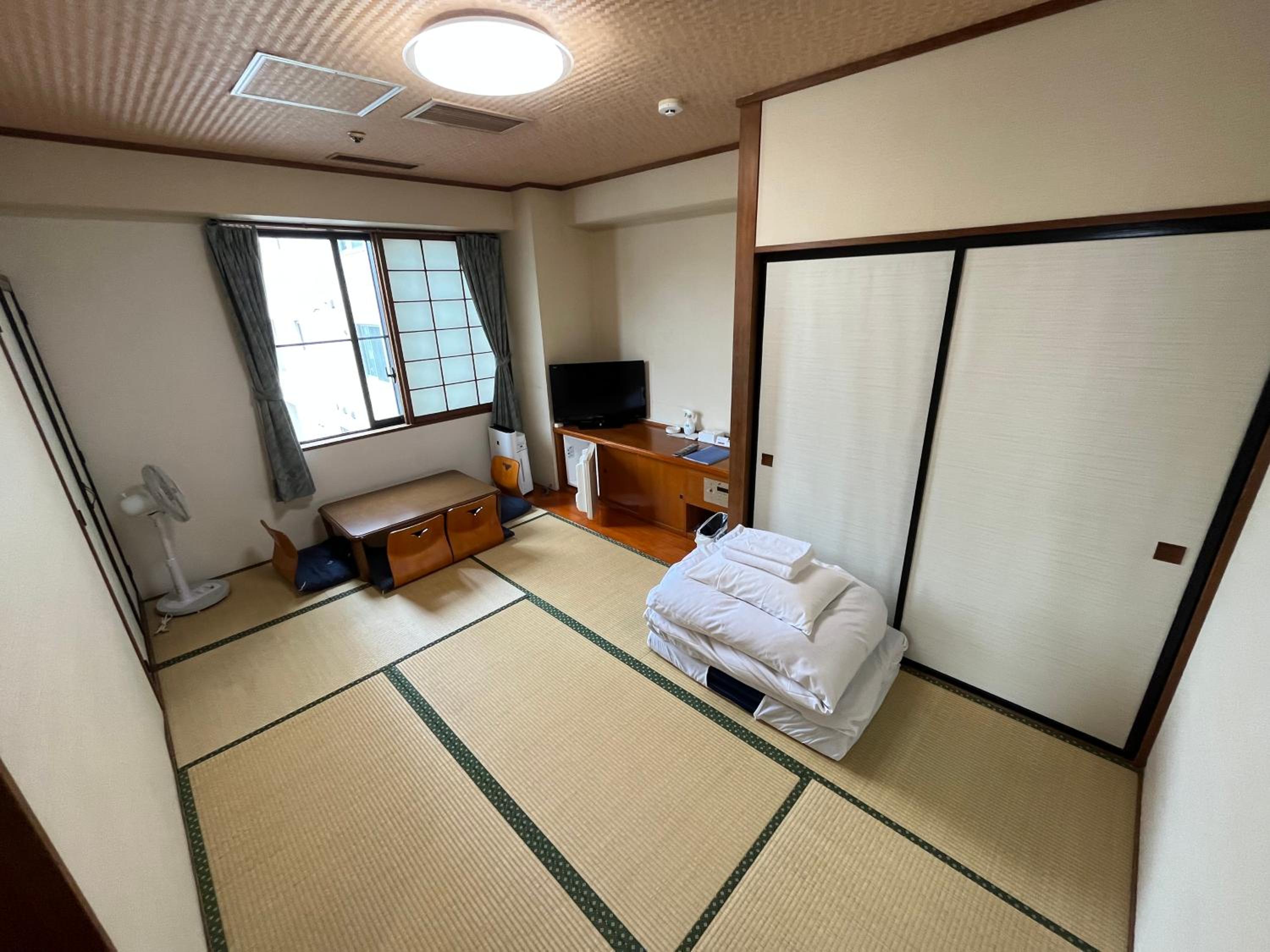 Japanese-Style Room - Smoking photo 3