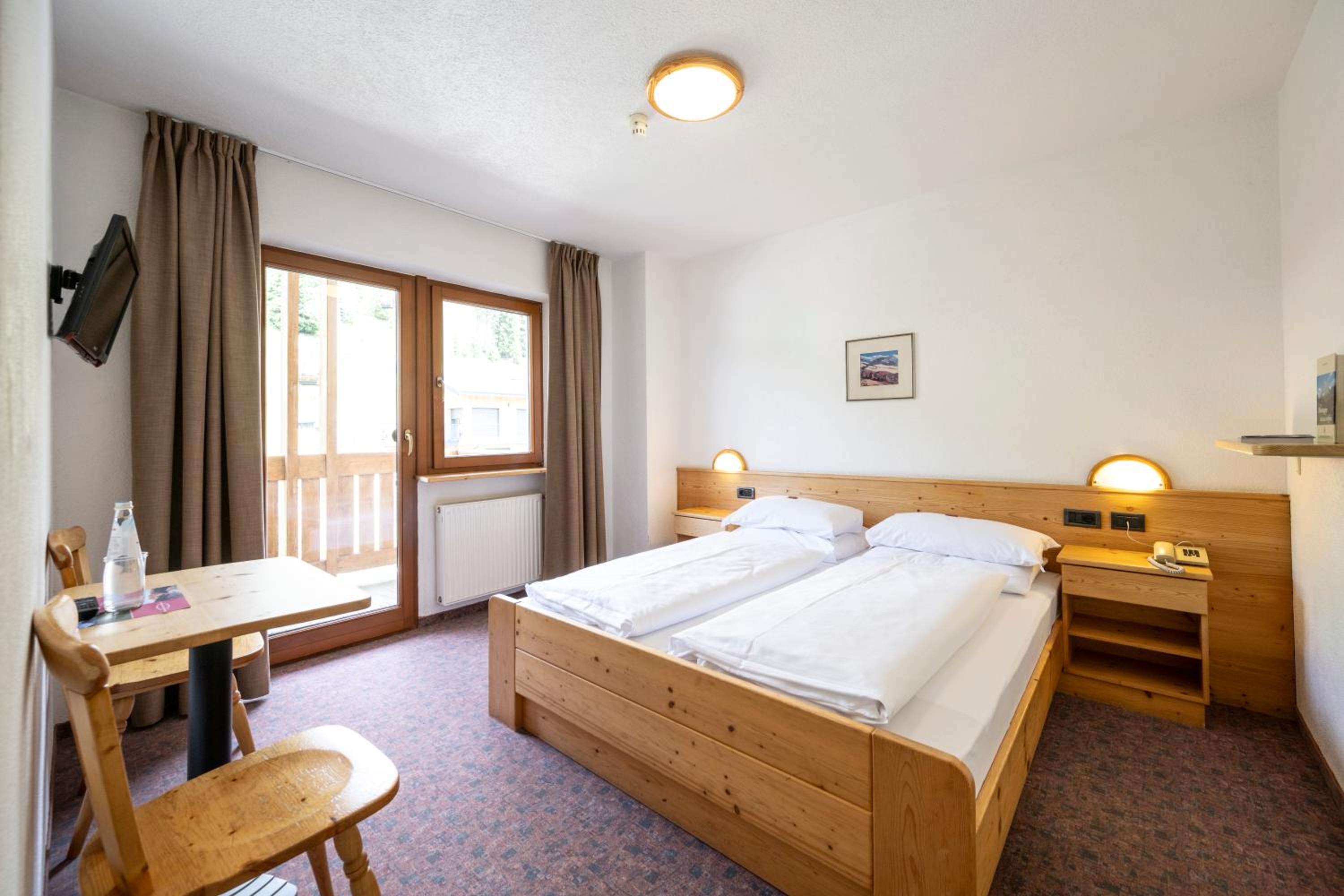 Standard Double Room - Photo 1