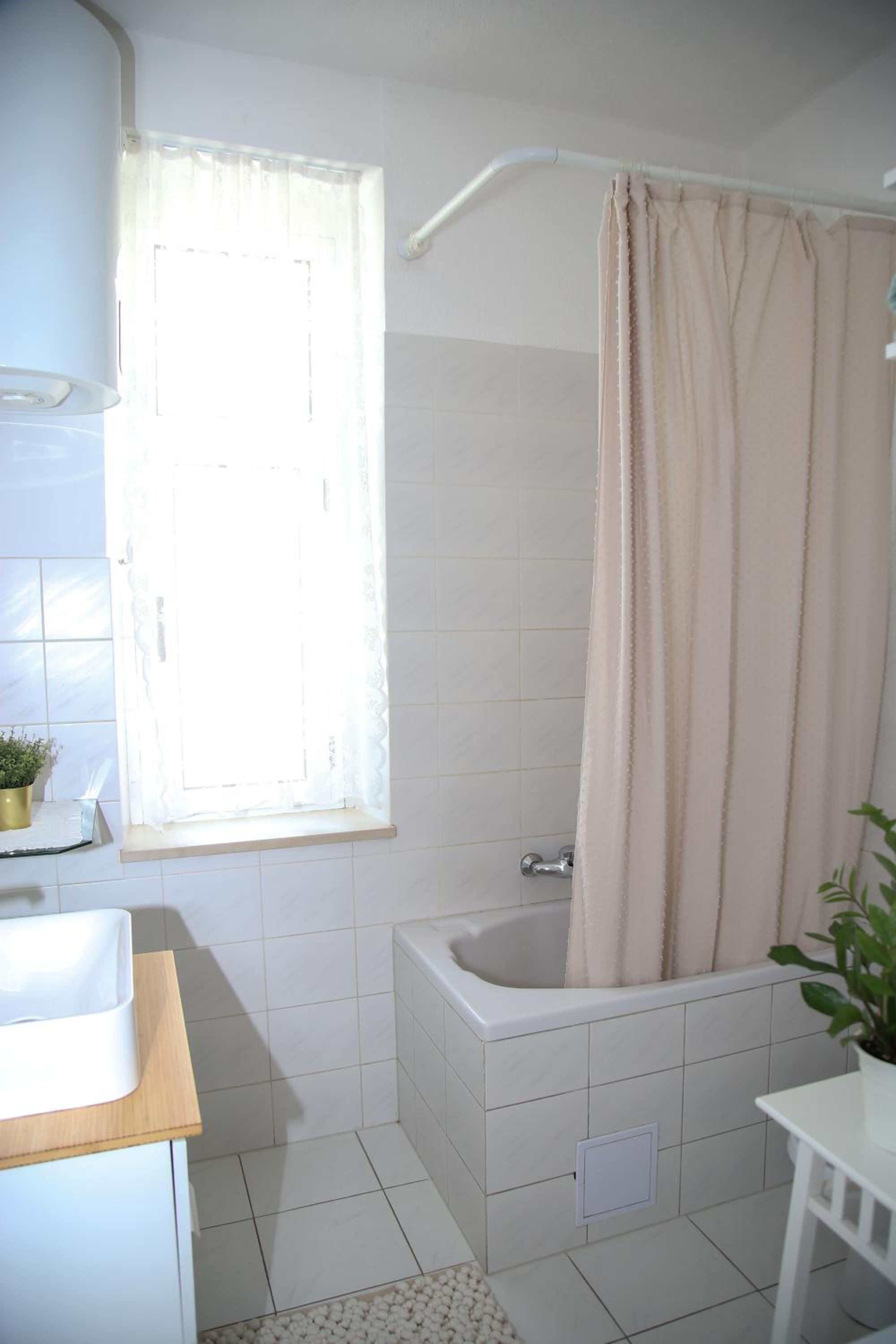 Apartment - Photo 2