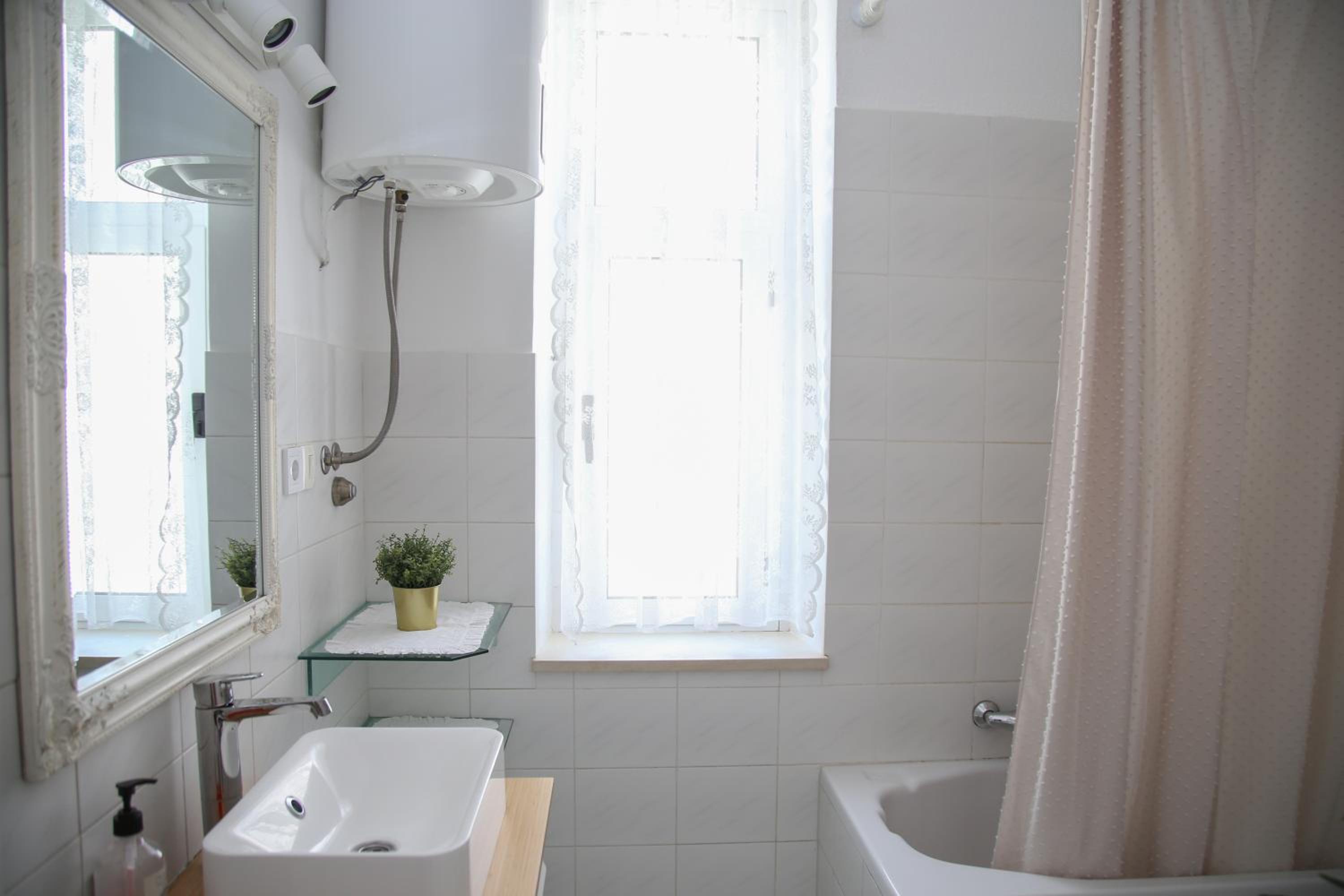 Apartment - Photo 4